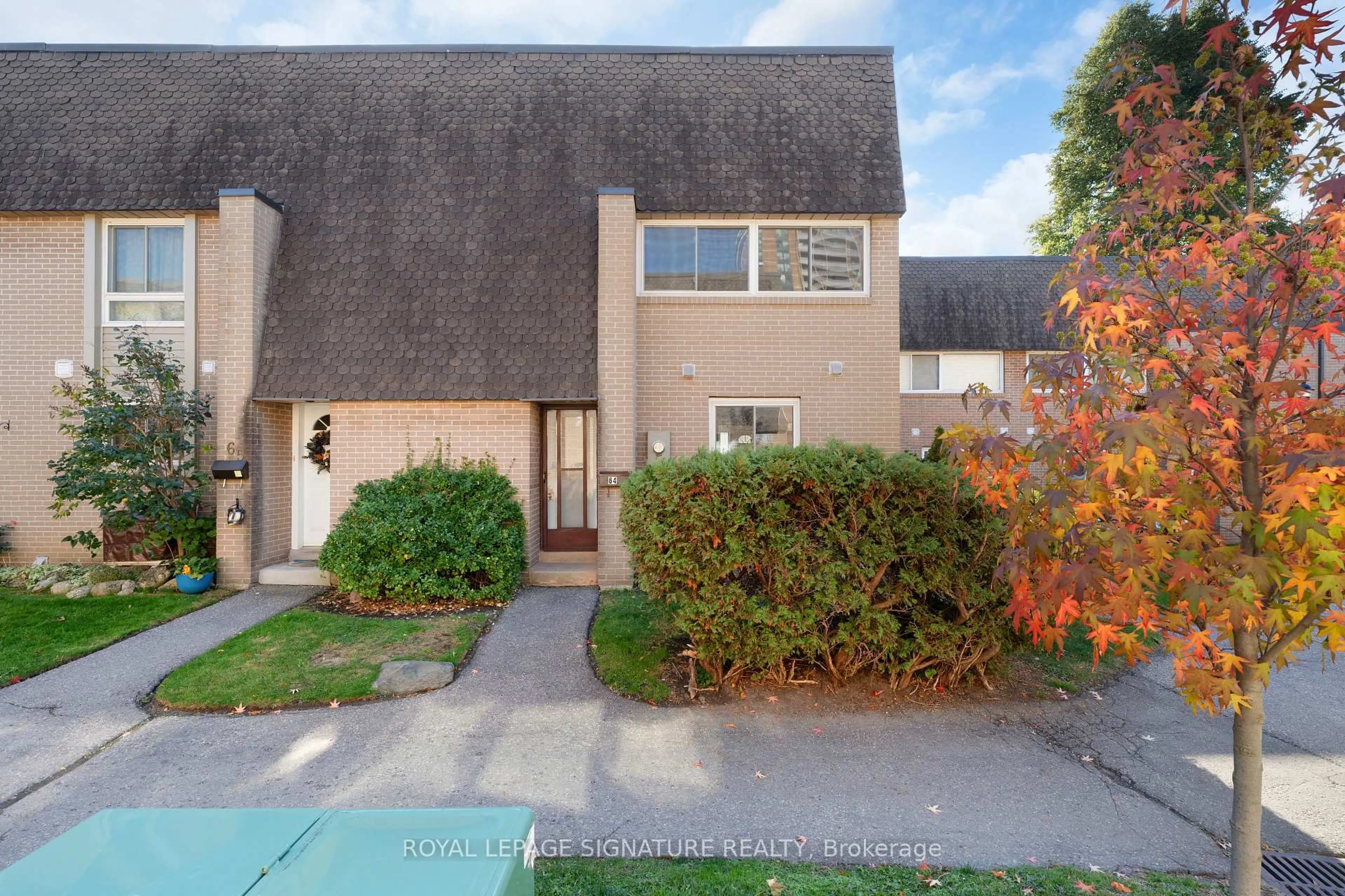 Unknown for 1235 Radom St #64, Pickering Ontario L1W 1J3