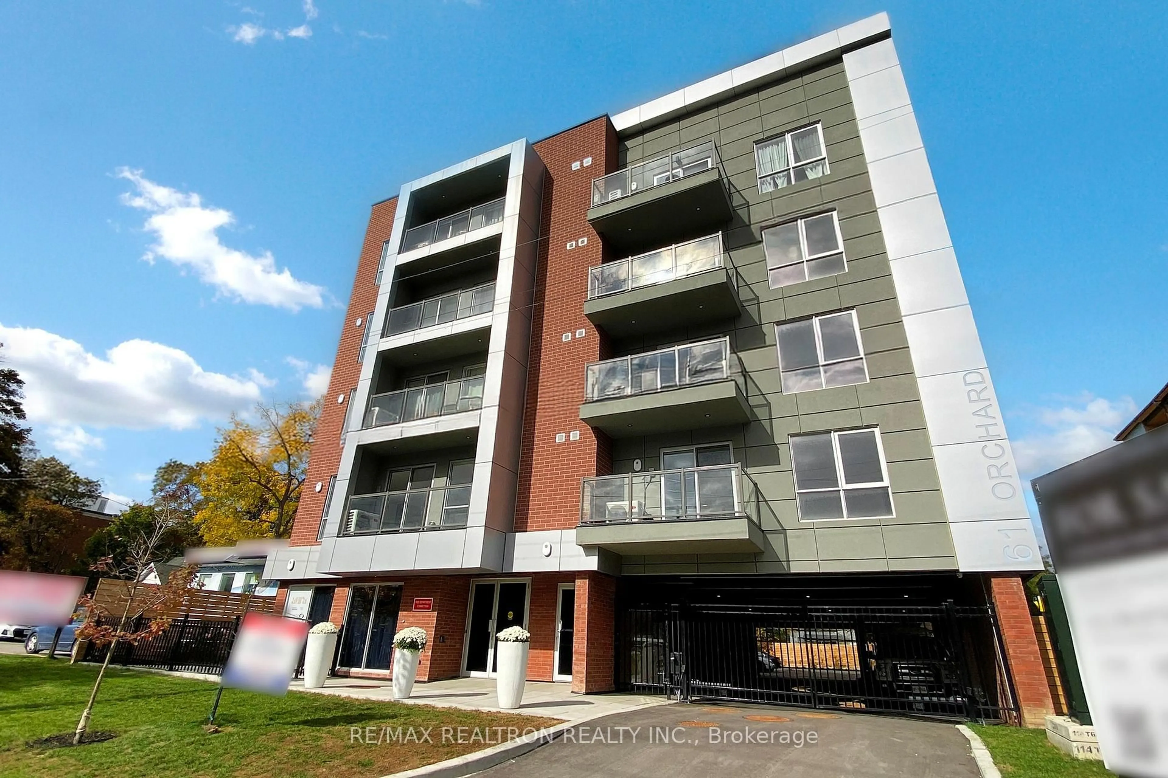 Unknown for 61 Orchard Park Dr #204, Toronto Ontario M1E 0C8