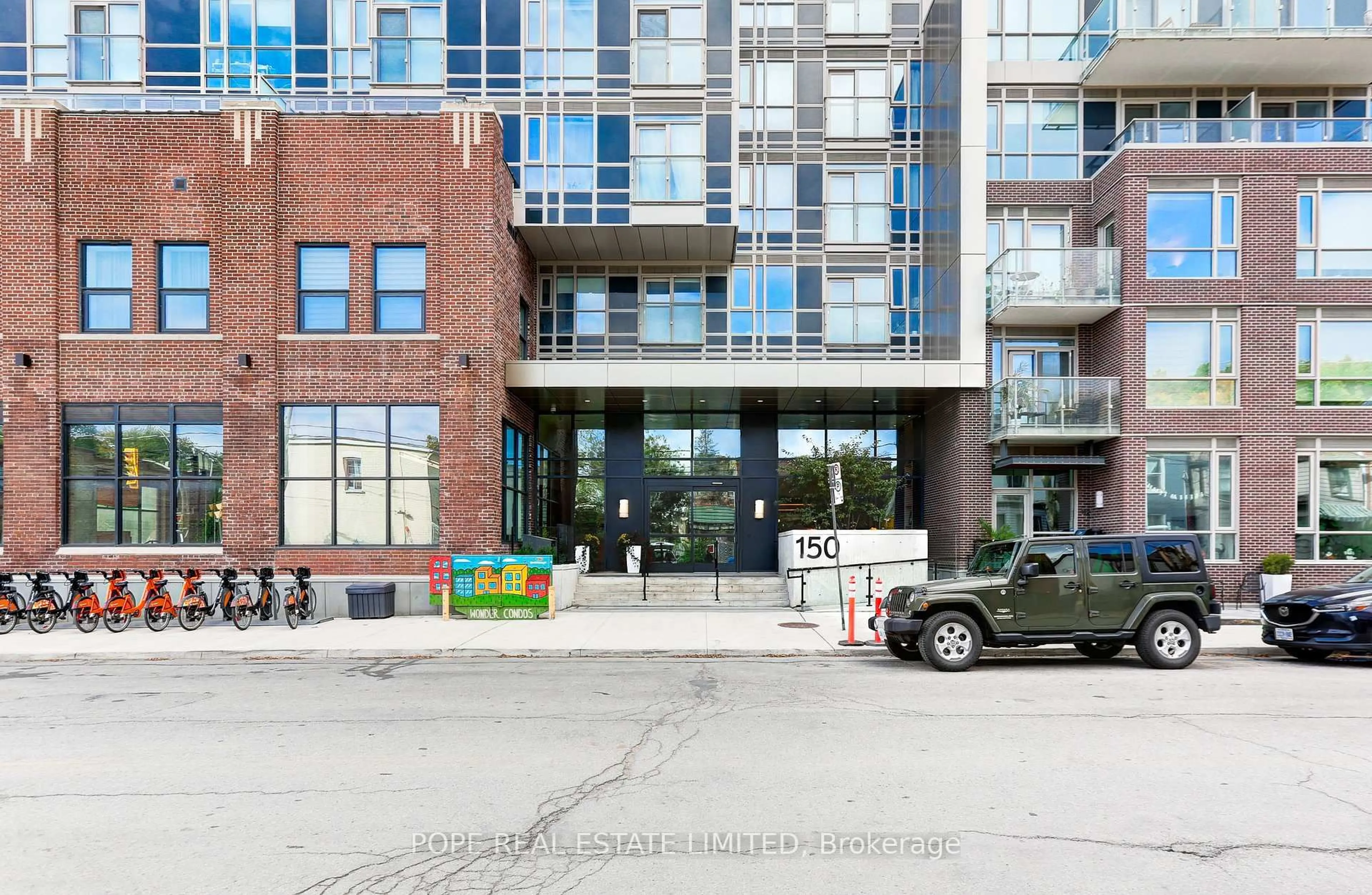 Patio, street for 150 Logan Ave #509, Toronto Ontario M4M 0E4