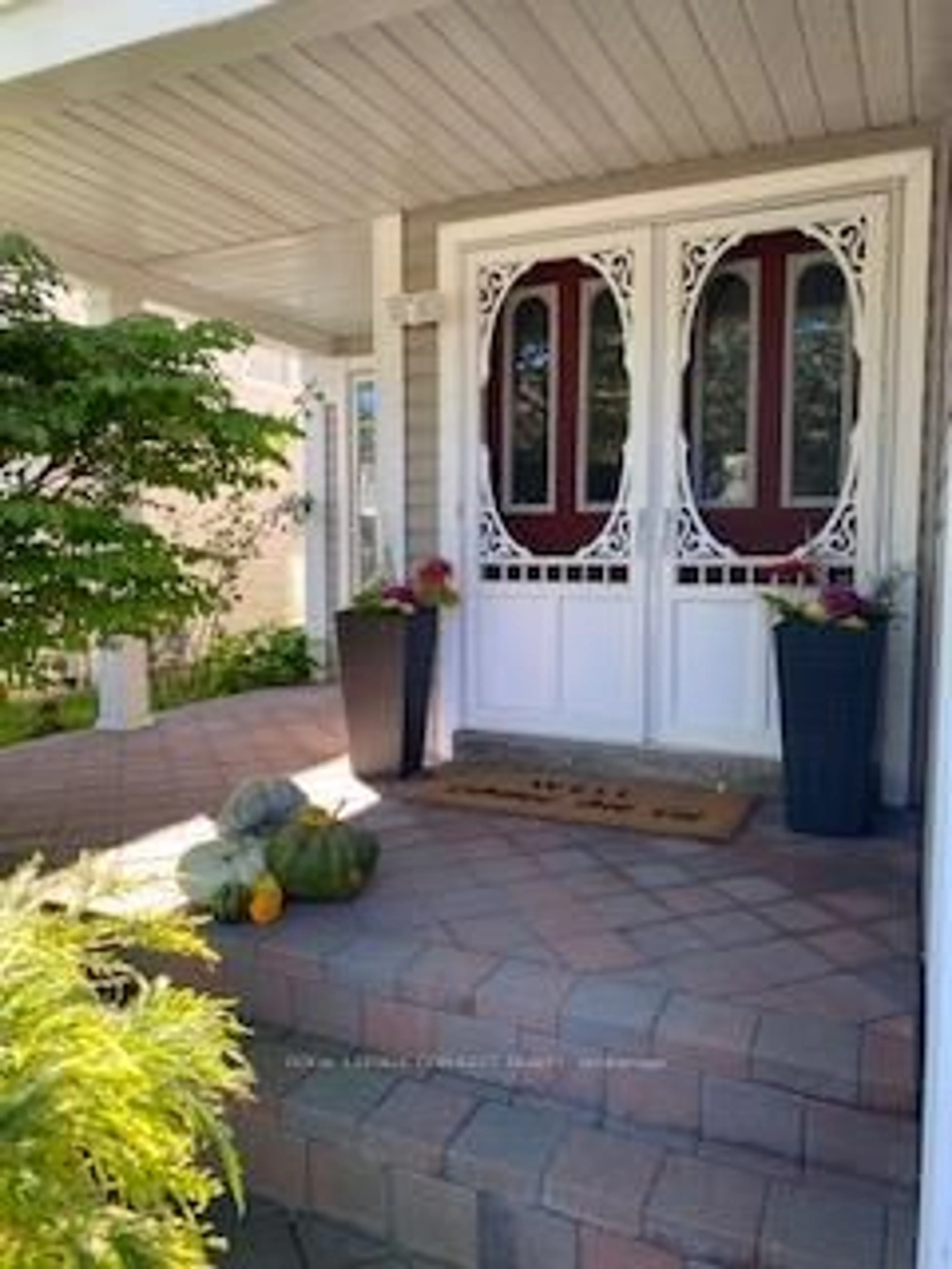 Indoor entryway for 63 Warwick Ave, Ajax Ontario L1Z 1L6