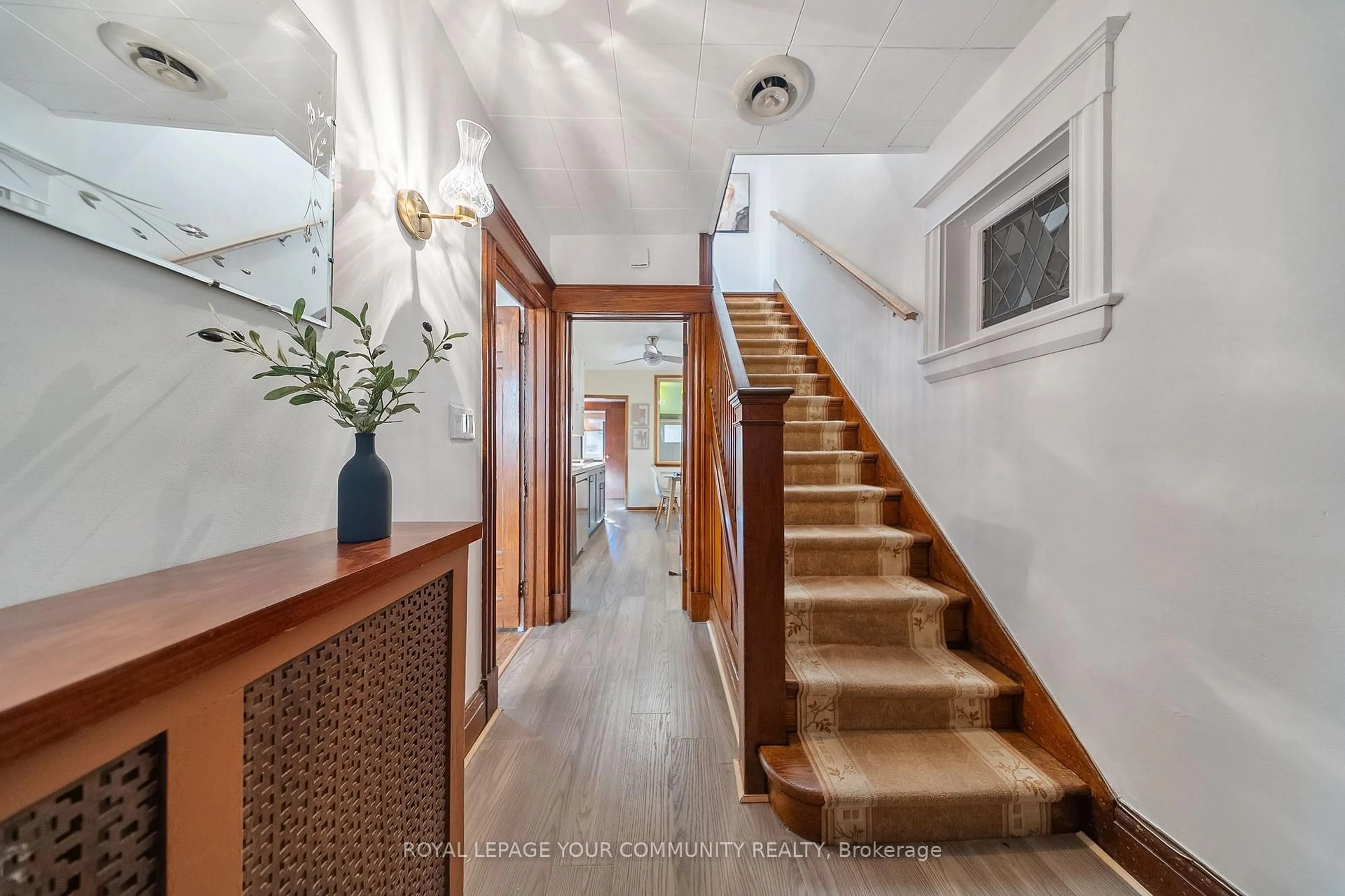 Unknown for 24 Patricia Dr, Toronto Ontario M4C 5K3