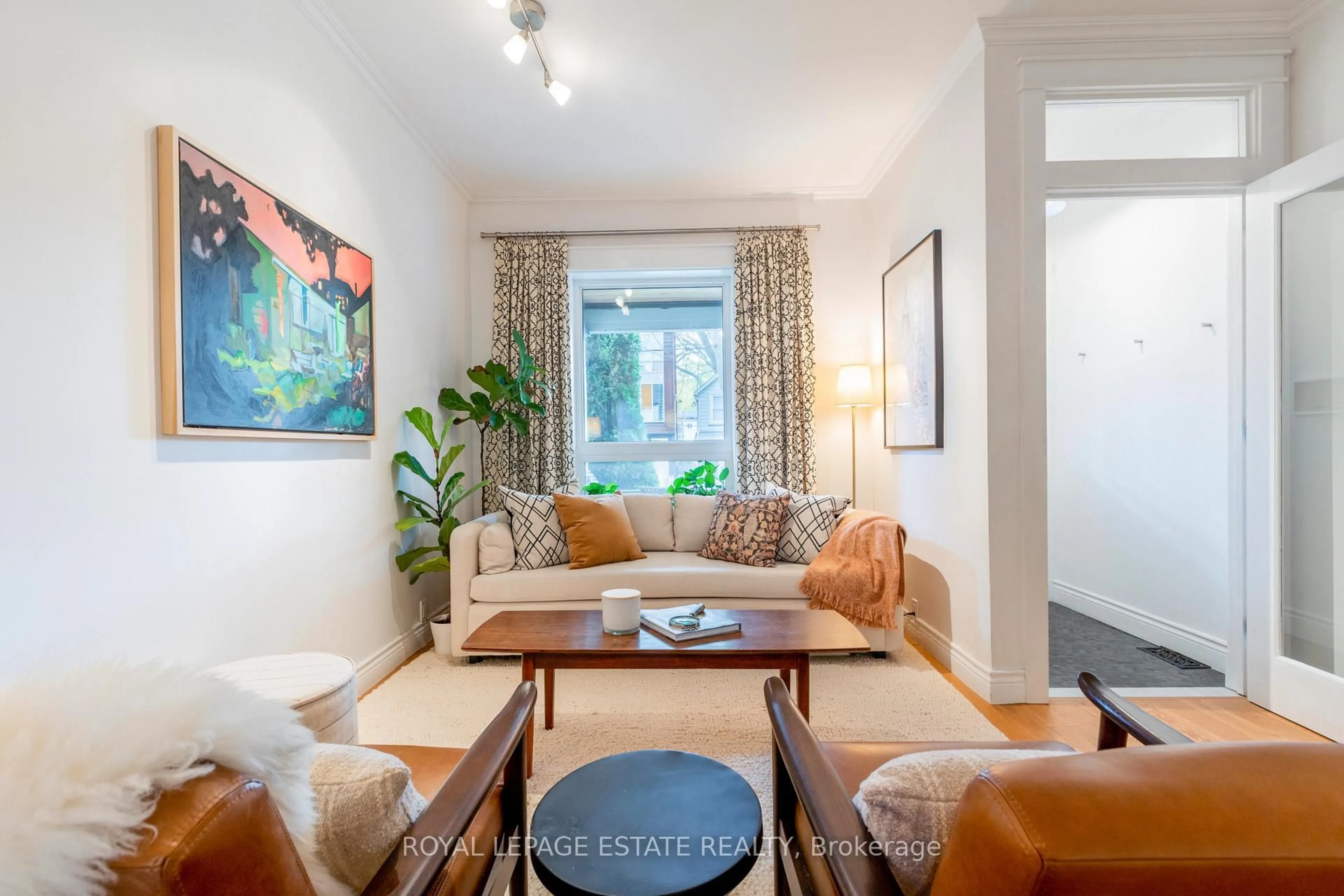 Living room with furniture, unknown for 82 Dagmar Ave, Toronto Ontario M4M 1W1