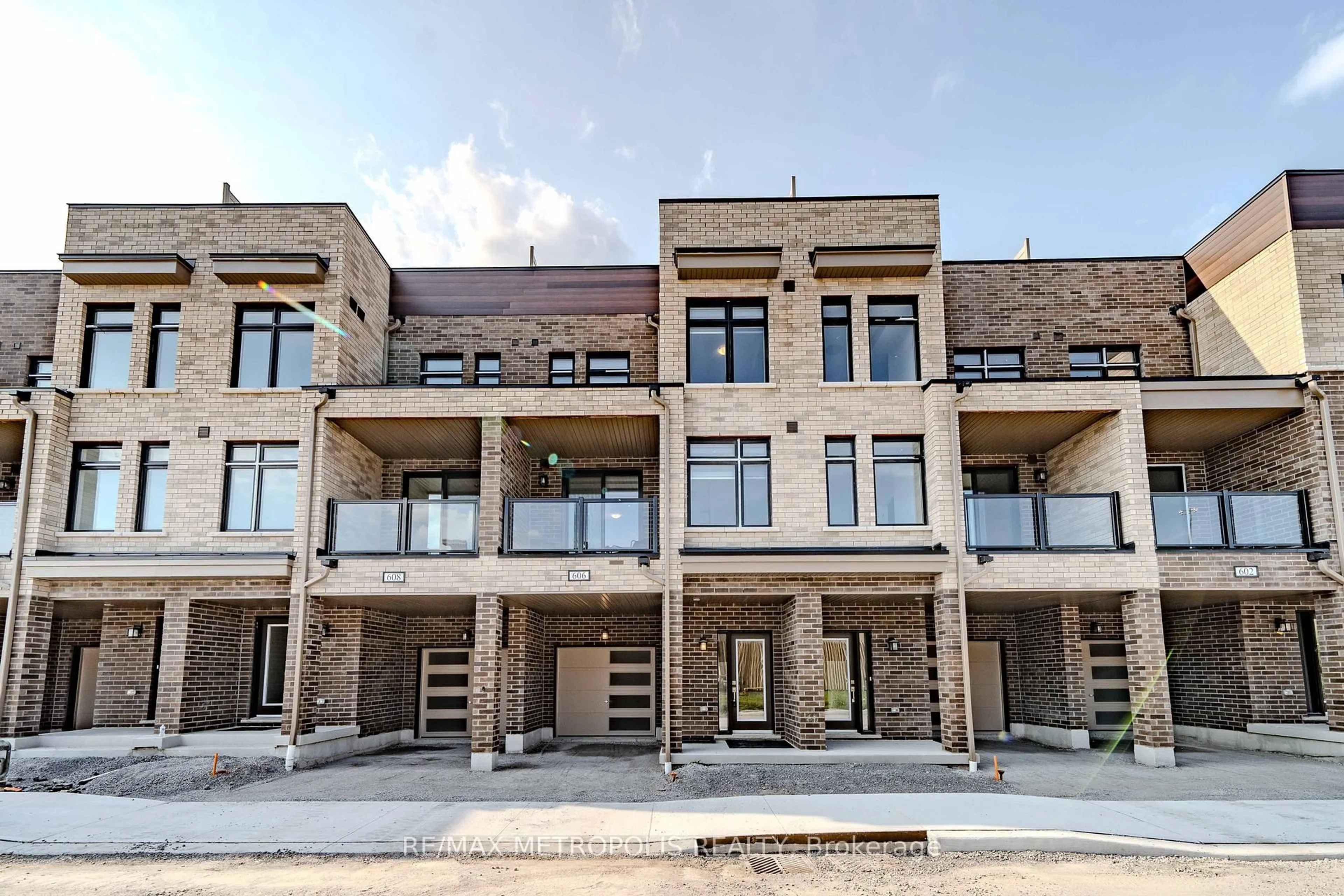 Unknown for 1865 Pickering Pkwy #606, Pickering Ontario L1V 0H2