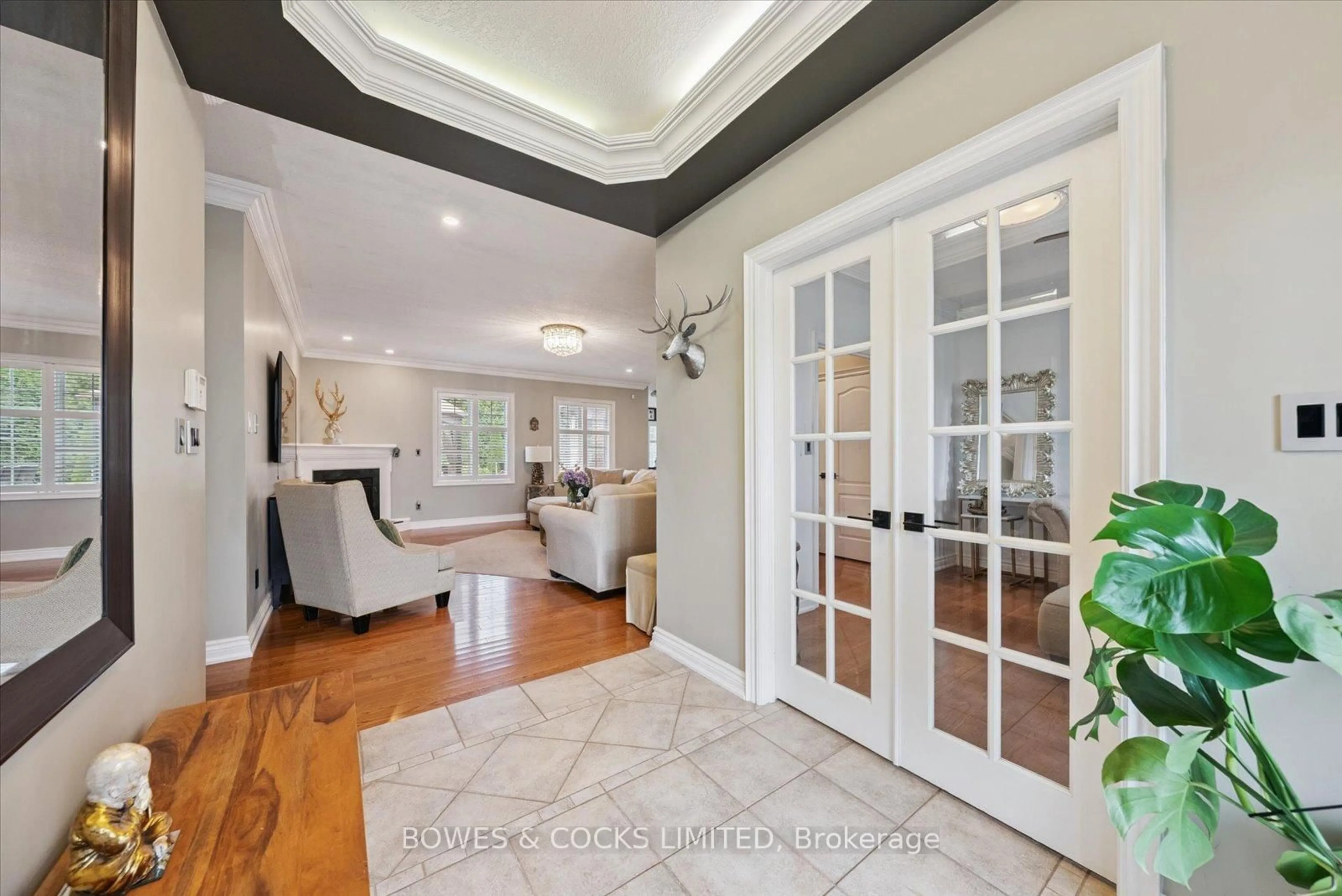 Indoor entryway for 4588 Paynes Cres, Clarington Ontario L0A 1J0