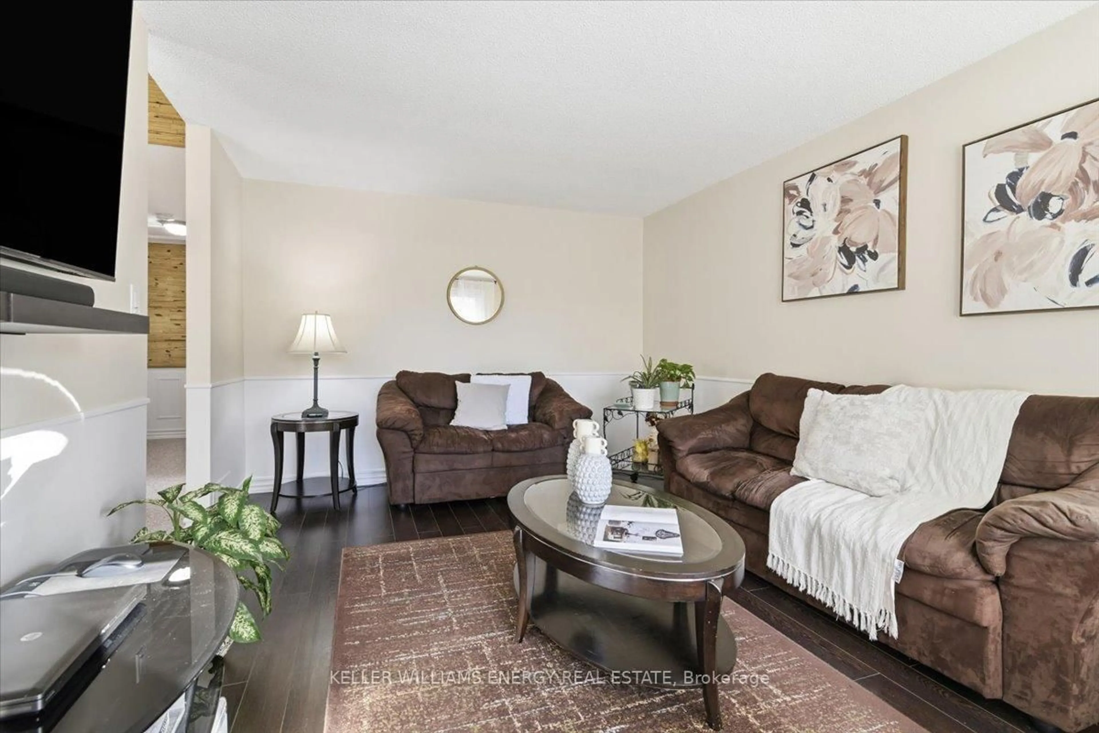 Living room with furniture, unknown for 856 Roundelay Dr, Oshawa Ontario L1J 7T9