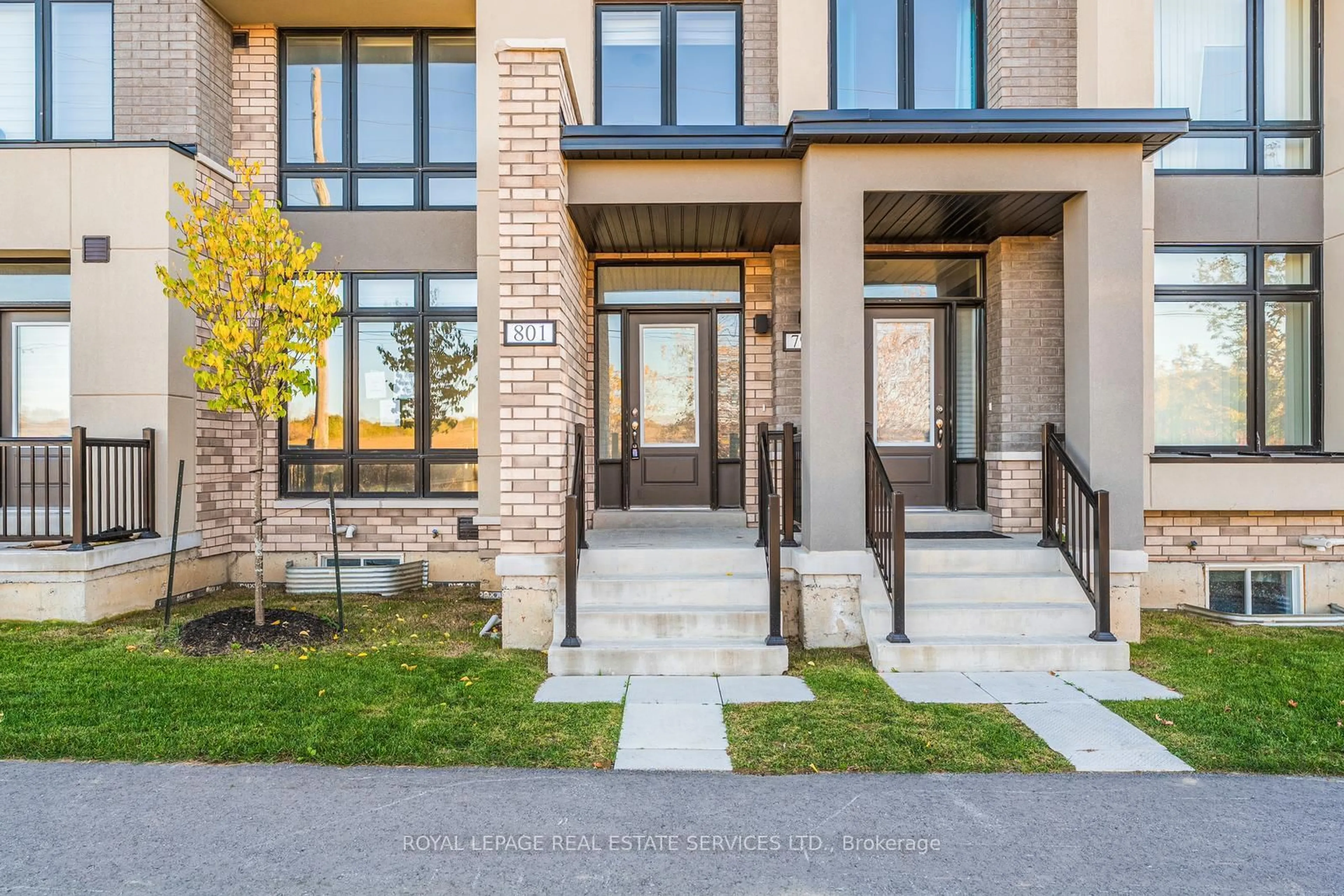 Unknown for 801 Conlin Rd, Oshawa Ontario L1H 7K5