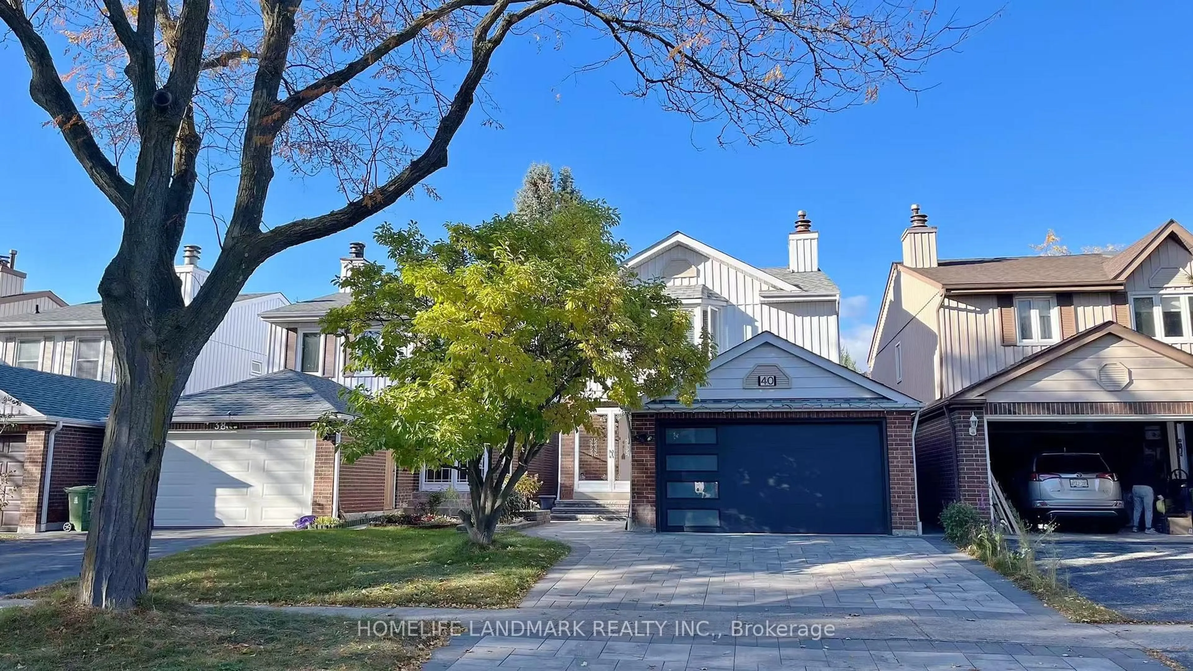 Home with brick exterior material, street for 40 Belinda Sq, Toronto Ontario M1W 3M2