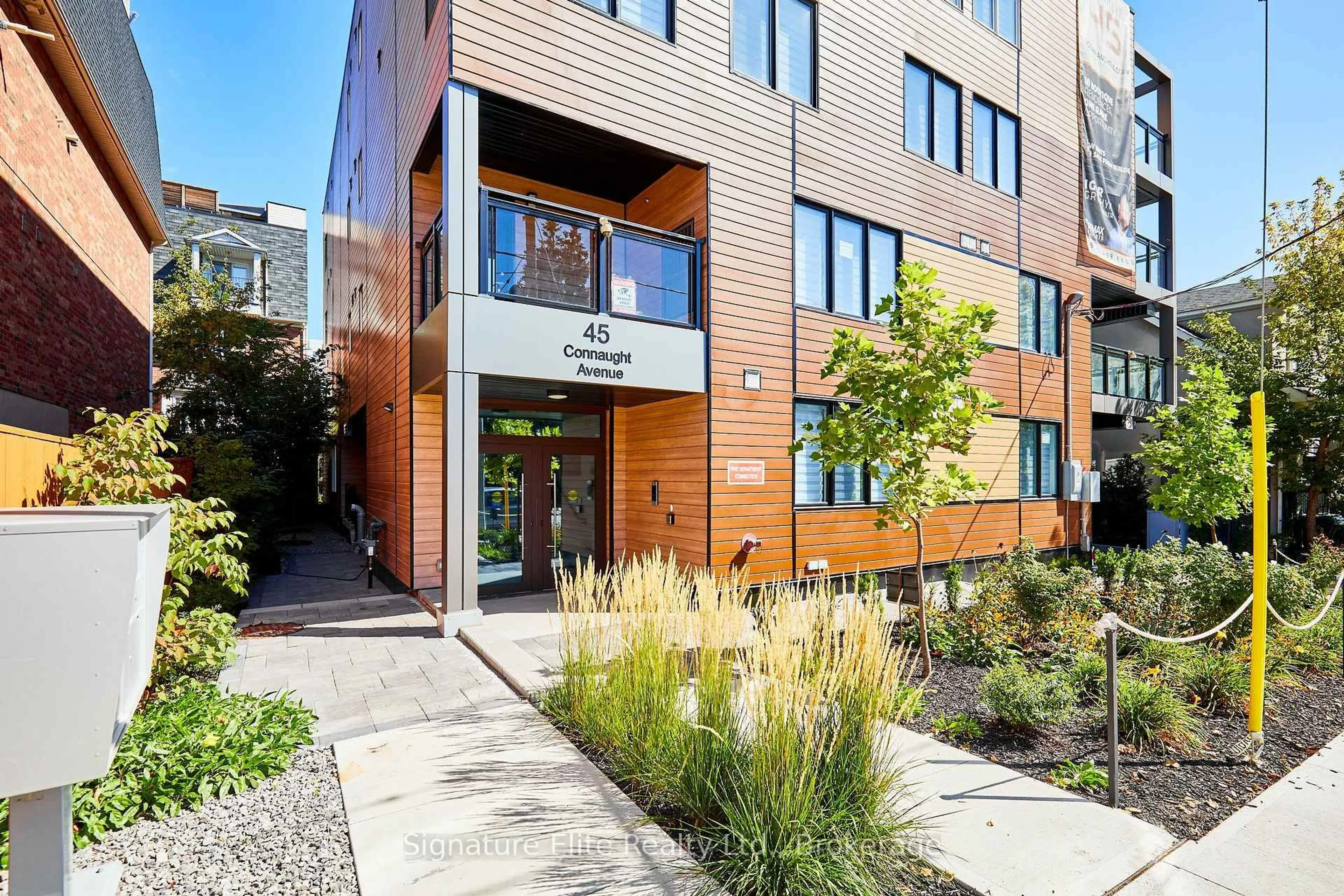 Unknown for 45 Connaught Ave #201, Toronto Ontario M4L 2V8