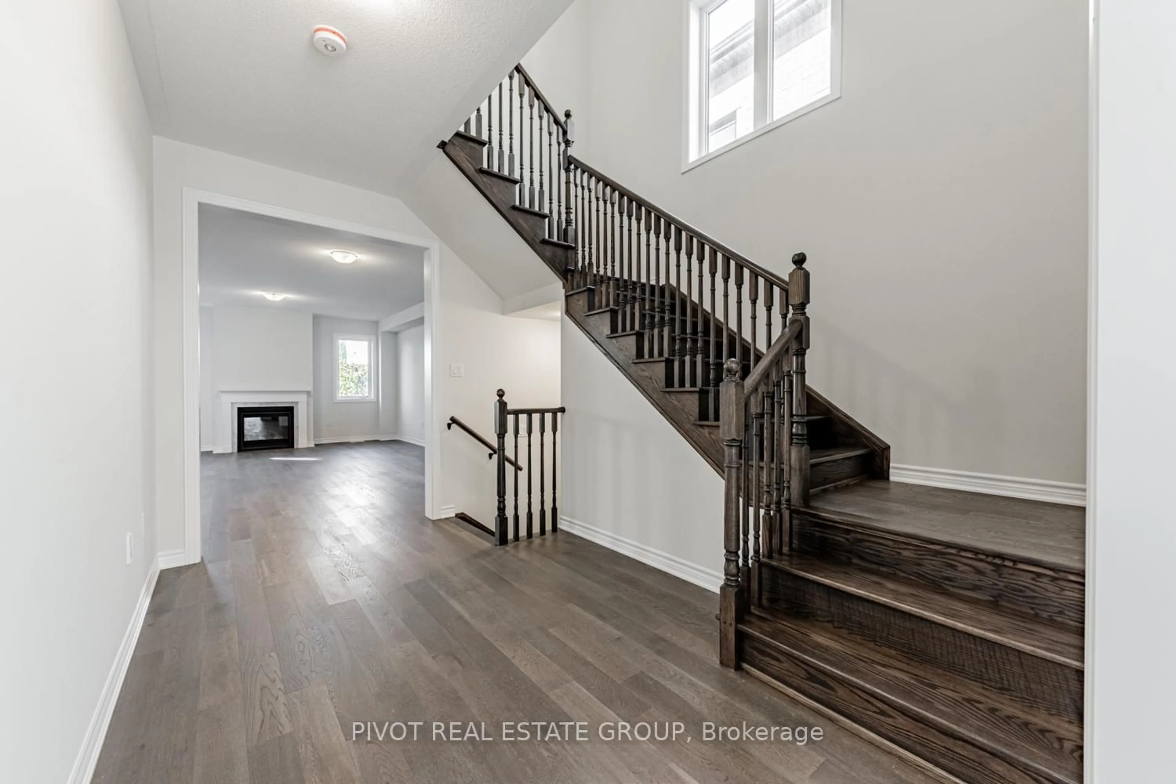 Stairs for 12 Waterfront Cres, Whitby Ontario L1N 0M9