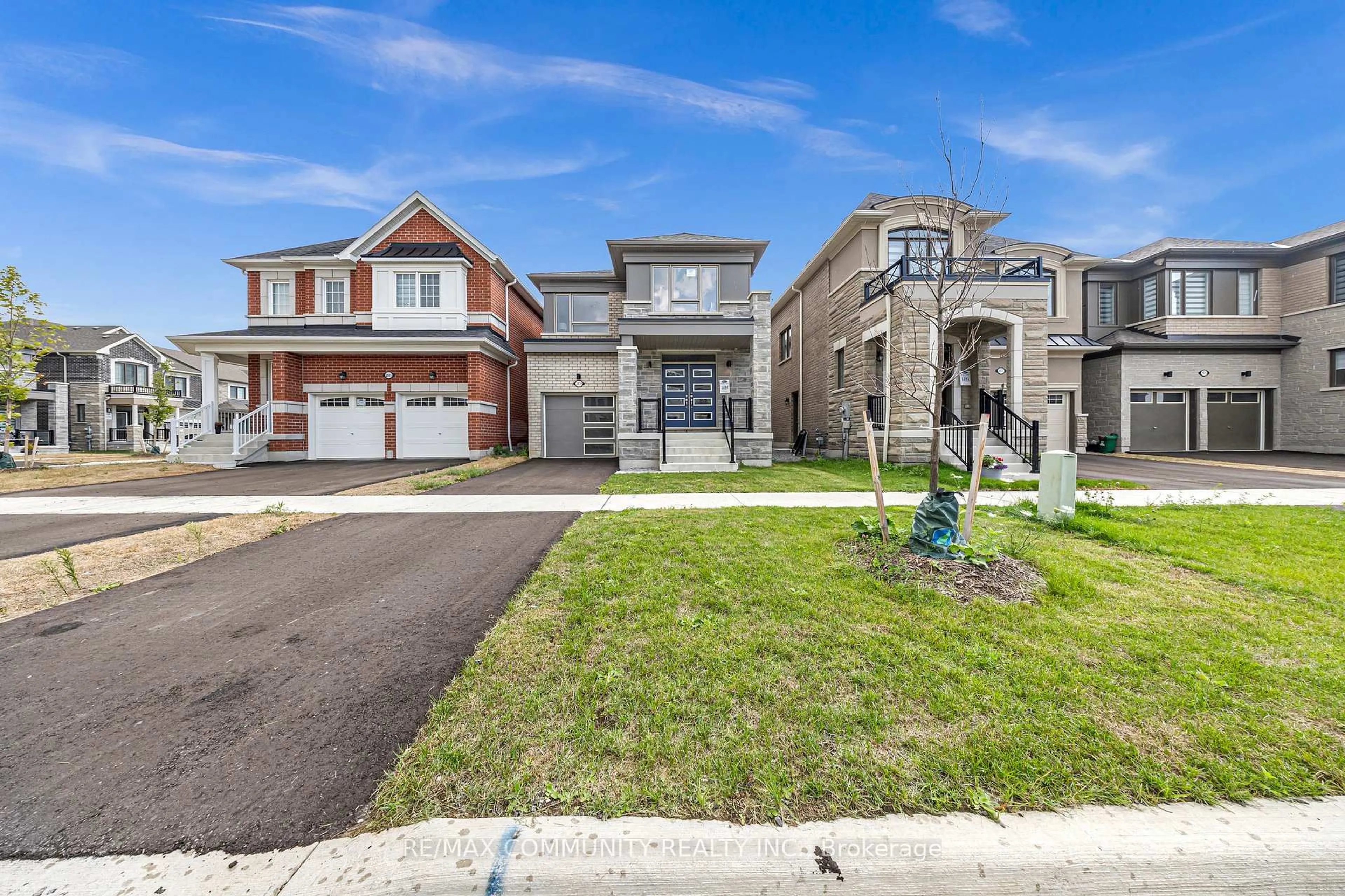 Unknown for 2979 Heartwood Lane, Pickering Ontario L1X 0P1