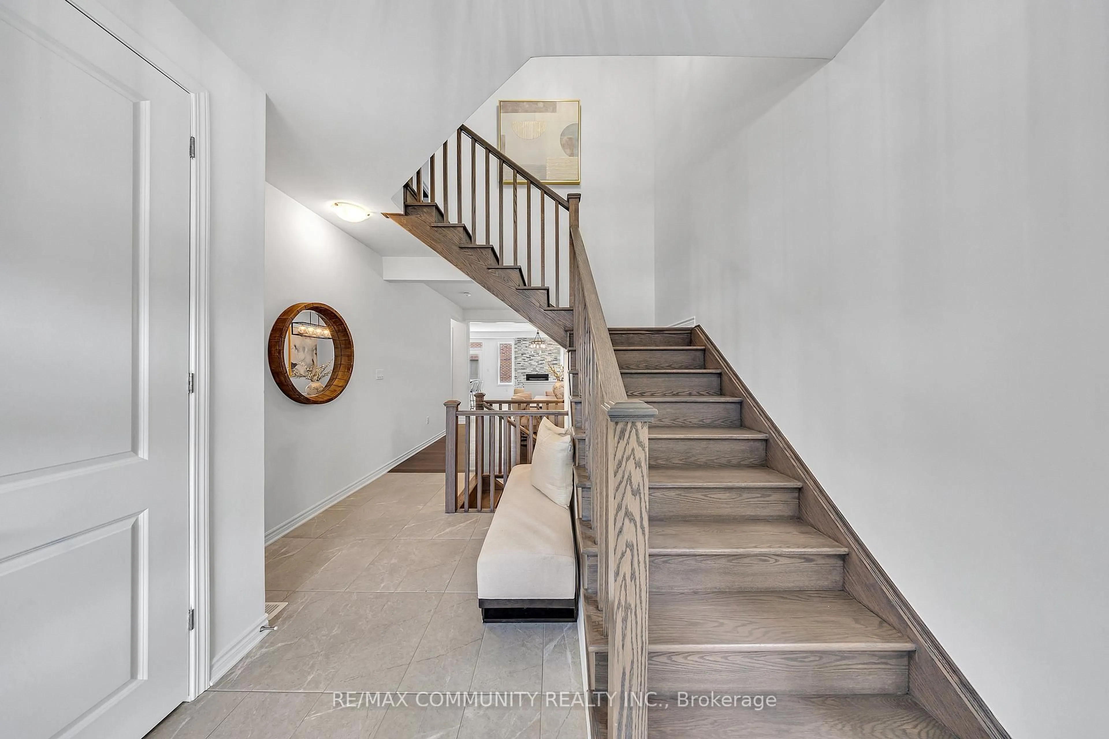 Stairs for 2979 Heartwood Lane, Pickering Ontario L1X 0P1