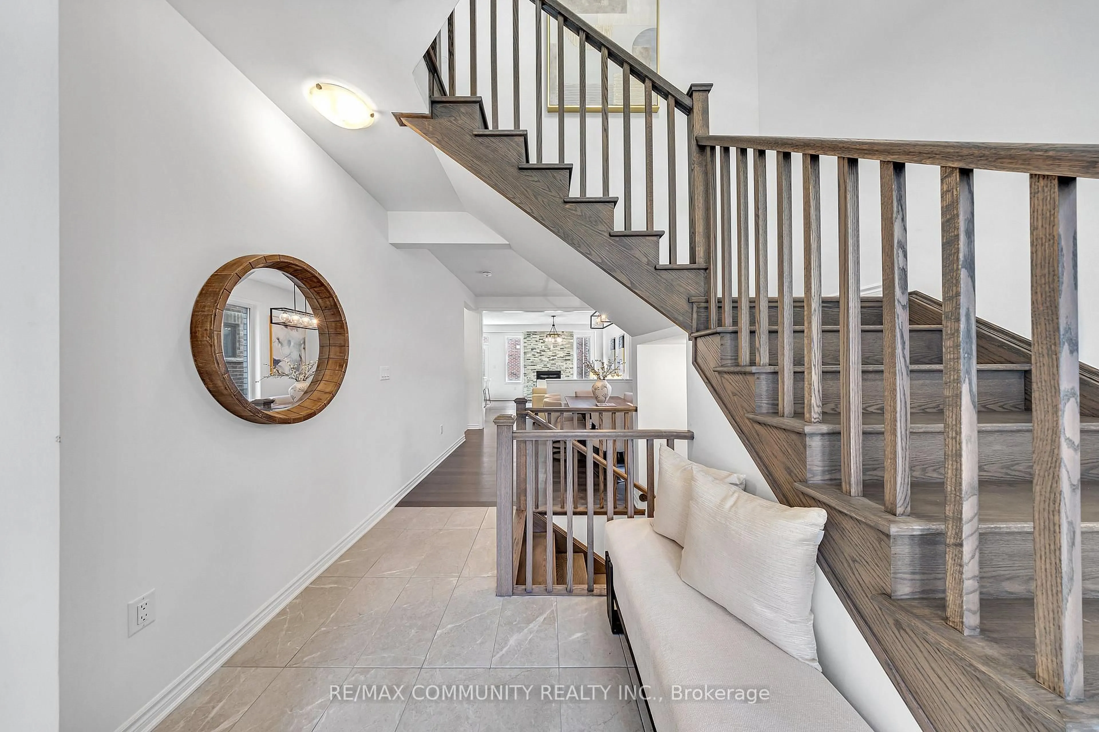 Unknown for 2979 Heartwood Lane, Pickering Ontario L1X 0P1