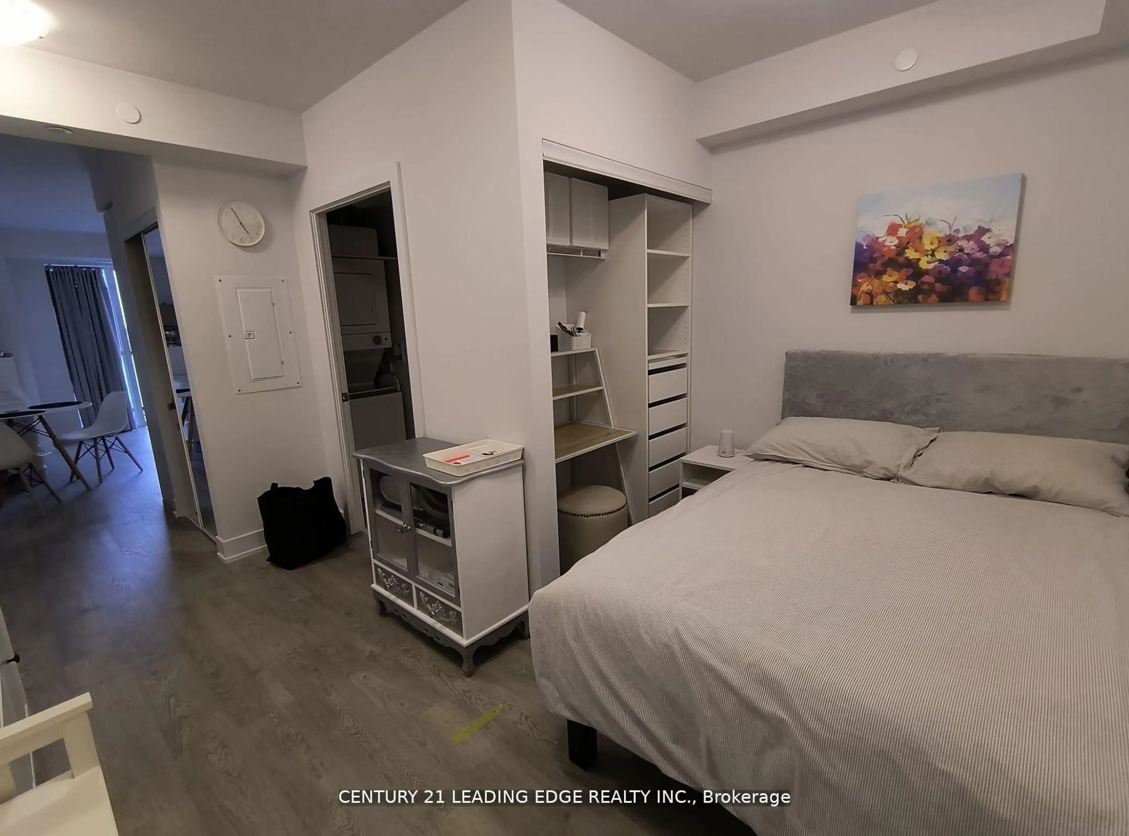 A pic of a room for 2550 Simcoe St #320, Oshawa Ontario L1L 0R5