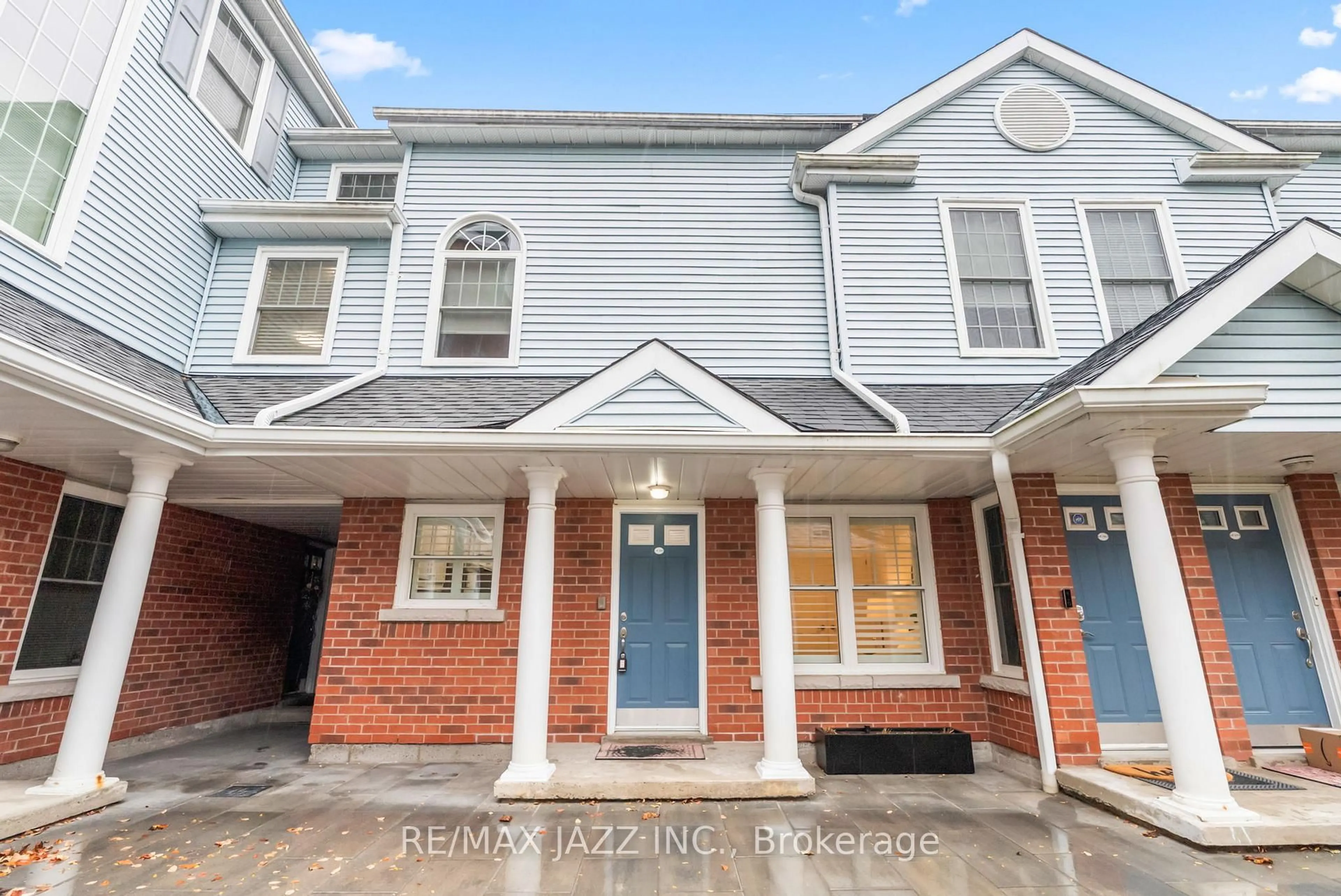 Home with brick exterior material, street for 1667 Nash Rd #F15, Clarington Ontario L1E 1S8