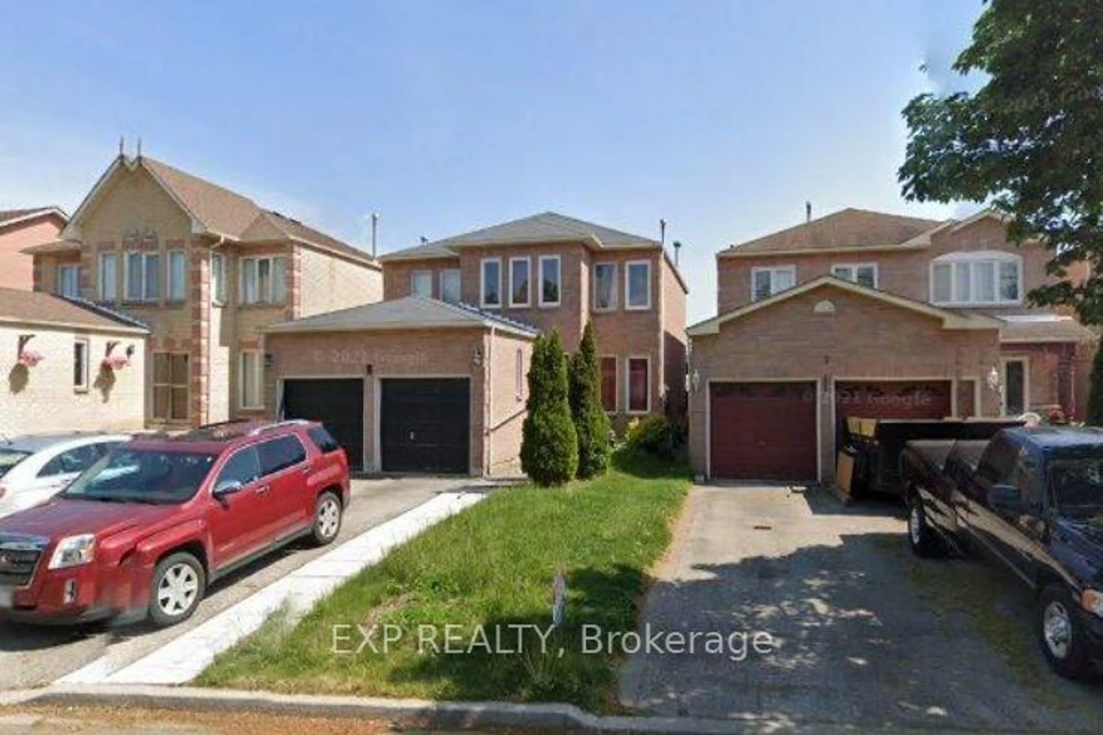 A pic from outside/outdoor area/front of a property/back of a property/a pic from drone, street for 5 Raine Dr, Ajax Ontario L1T 3L3