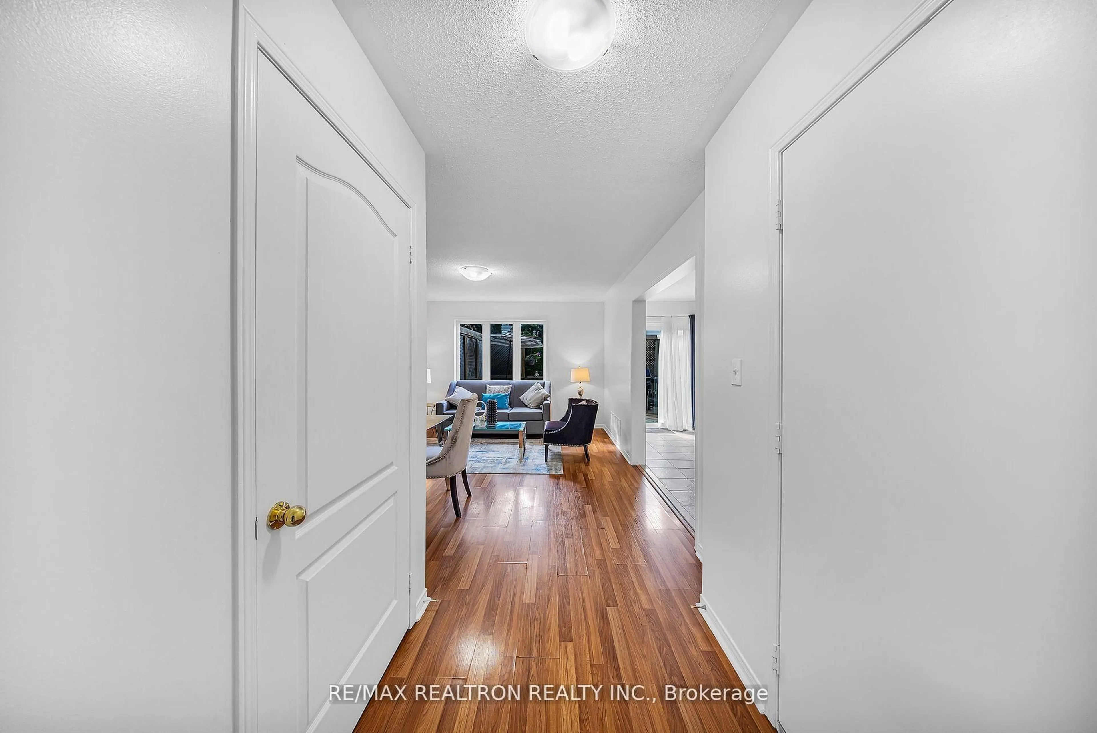 Indoor entryway for 25 Cranston Ave, Ajax Ontario L1Z 2B5