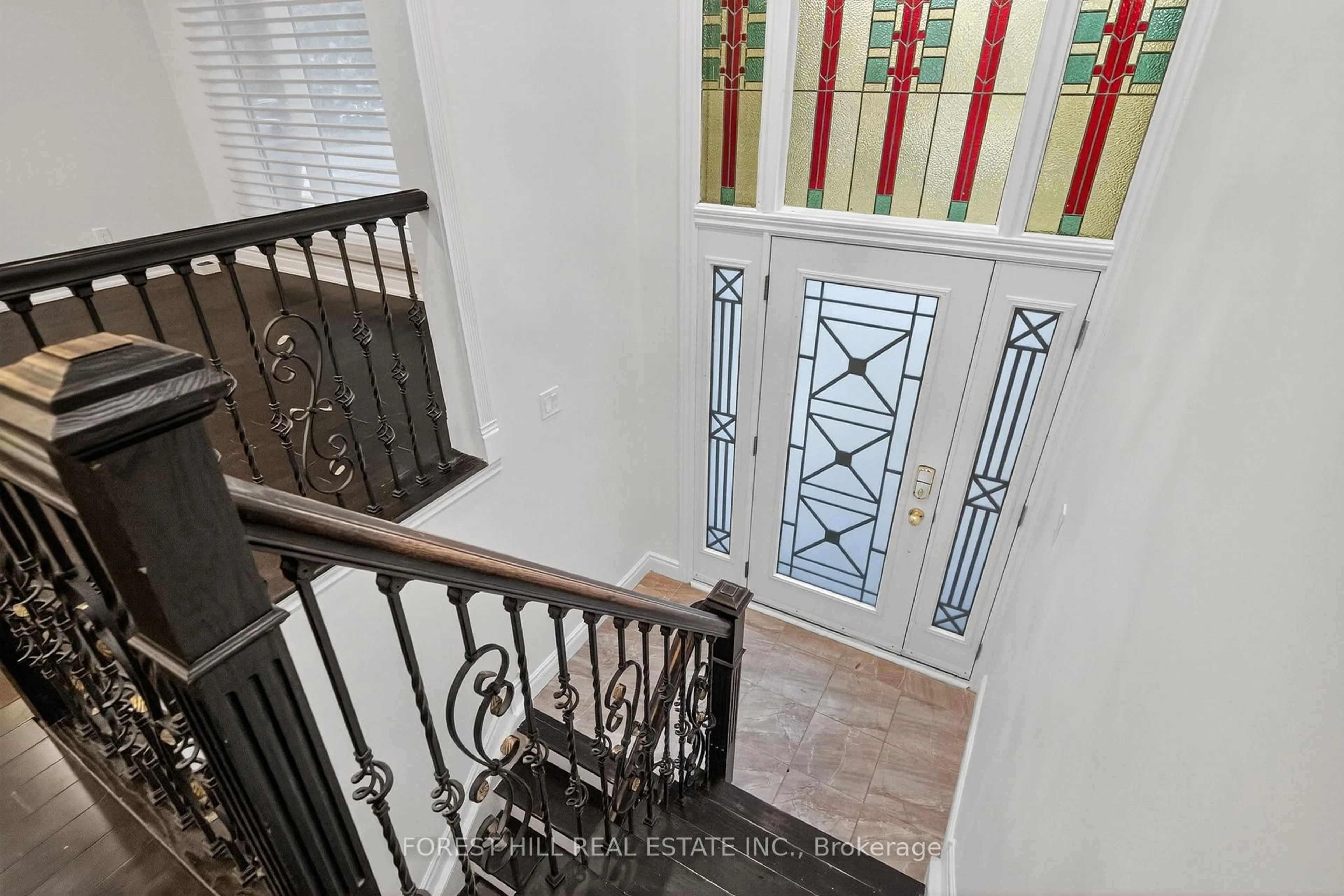 Indoor foyer for 23 Zaph Ave, Toronto Ontario M1C 1M7