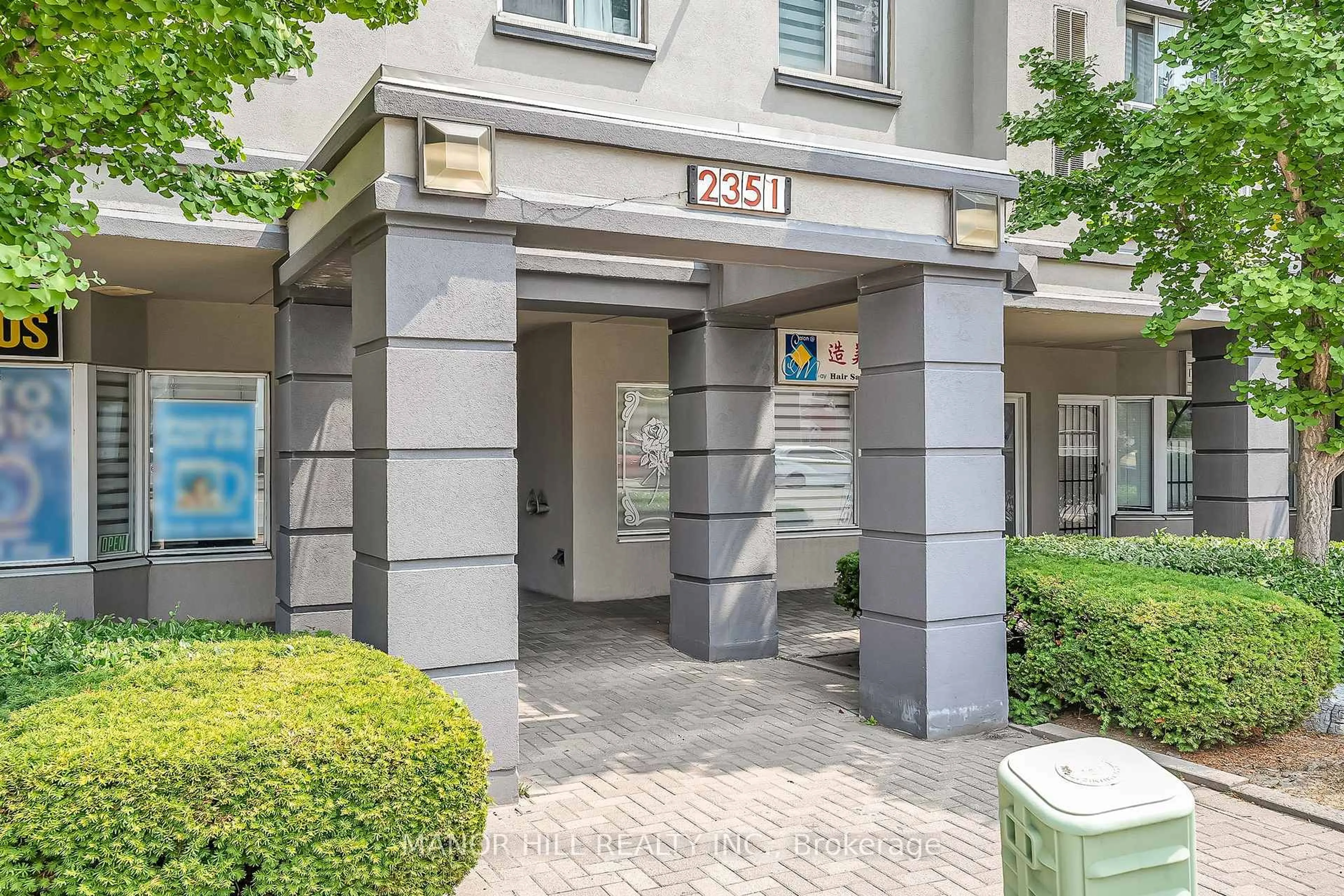 Unknown for 2351 Kennedy Rd #301, Toronto Ontario M1T 3G9