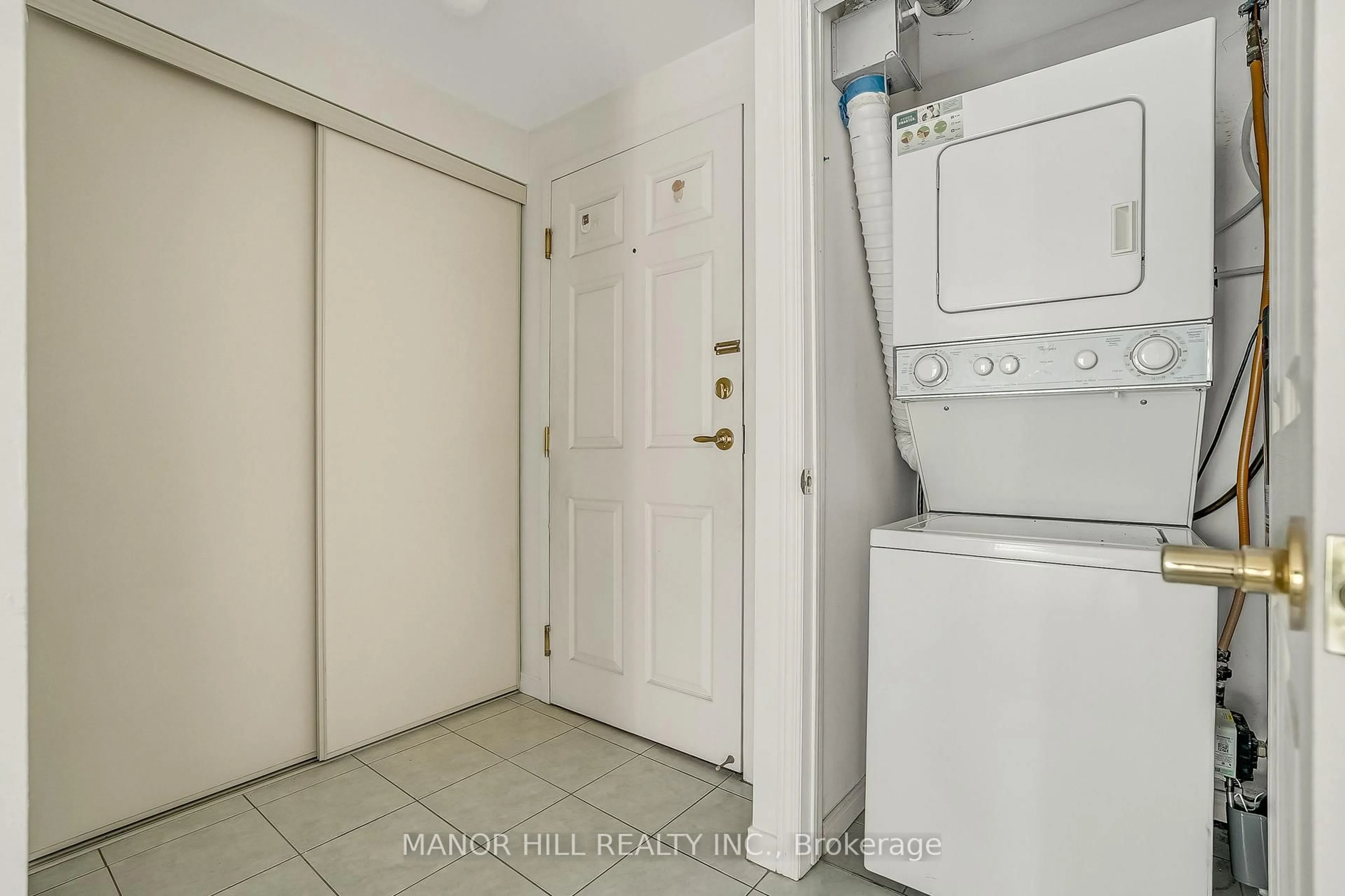 Laundry room for 2351 Kennedy Rd #301, Toronto Ontario M1T 3G9