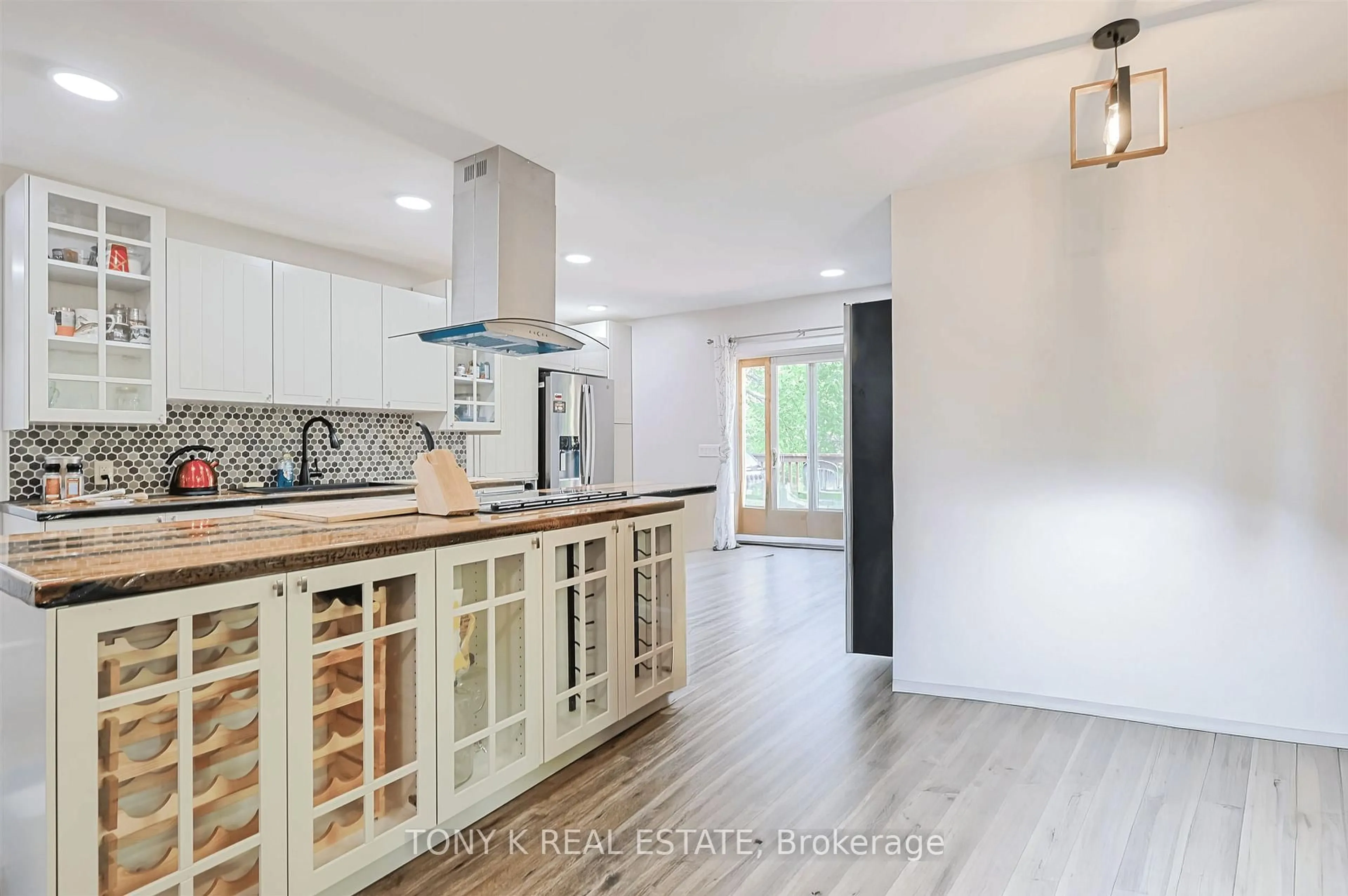 Open concept kitchen, unknown for 20 Granard Blvd, Toronto Ontario M1M 2E1