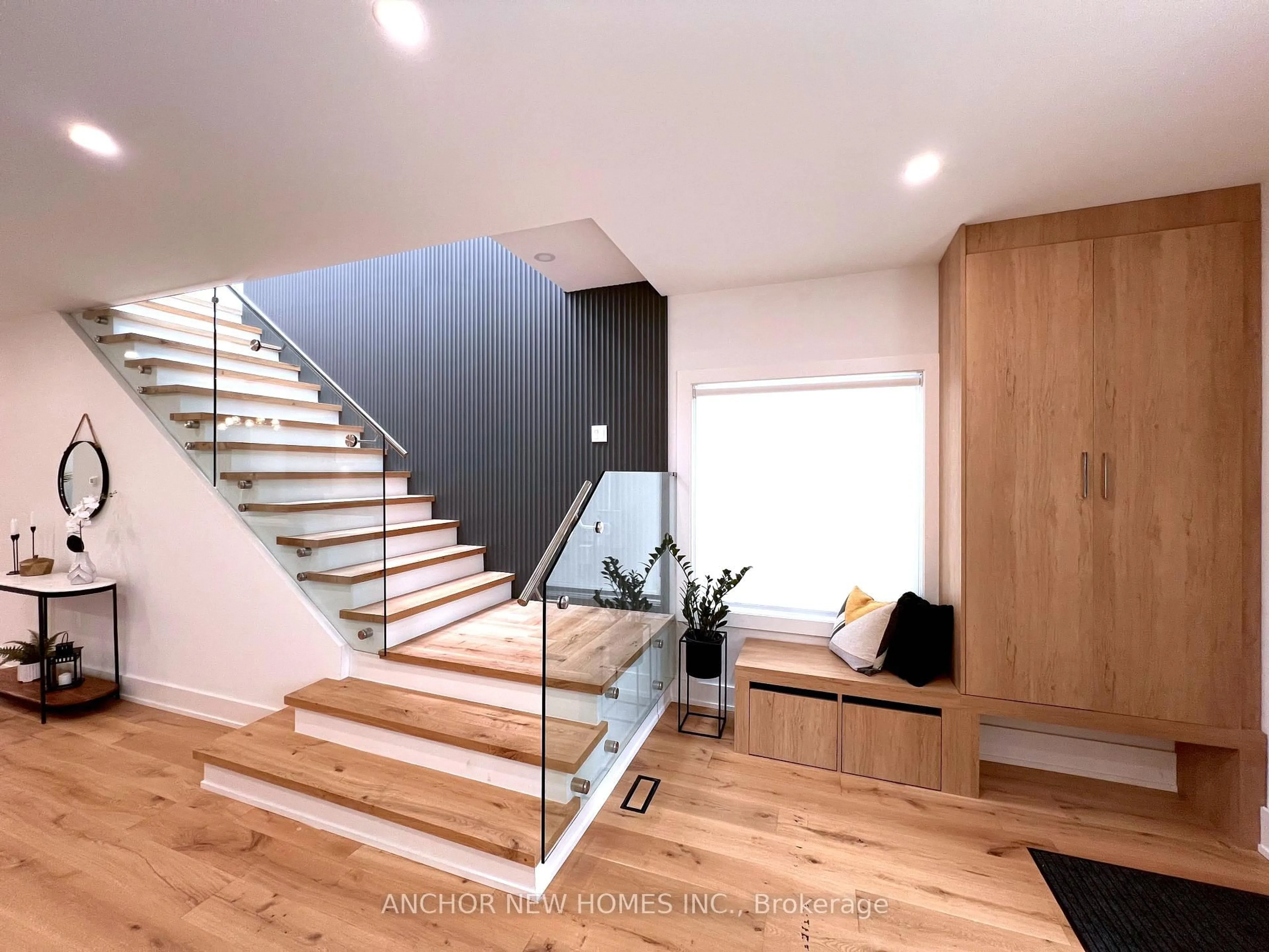 Unknown for 257 Chisholm Ave, Toronto Ontario M4C 4W5