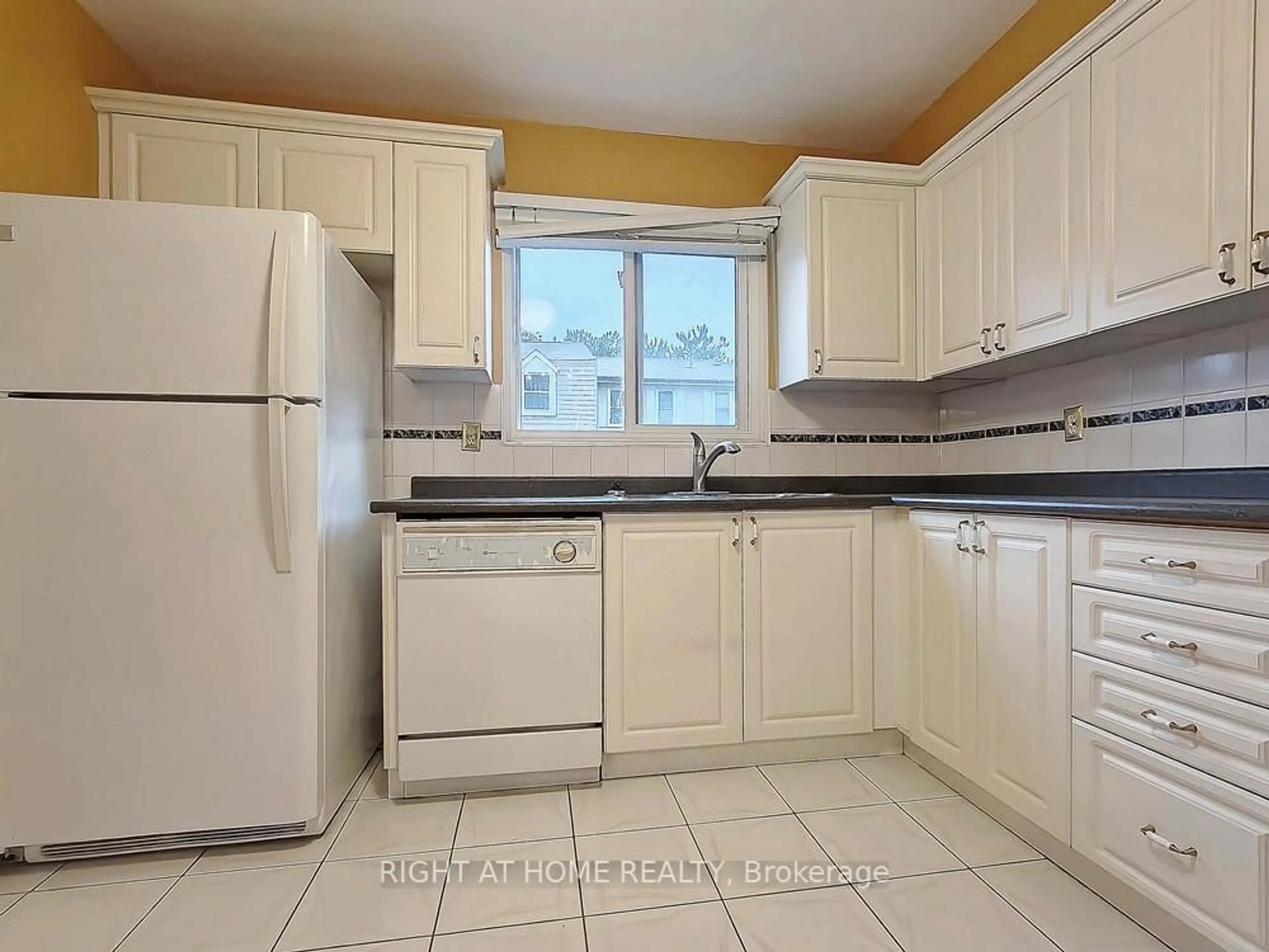 Standard kitchen, unknown for 15 Brimwood Blvd #61, Toronto Ontario M1V 1E1