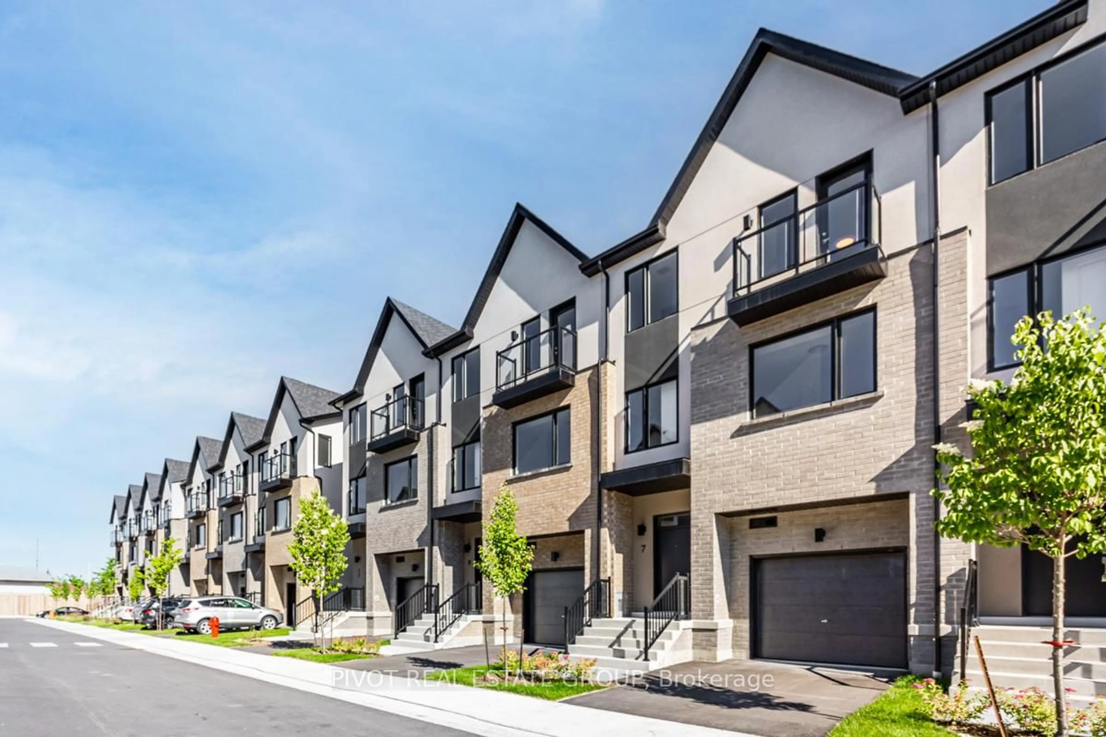 Unknown for 9 Lively Way, Whitby Ontario L1R 0S3