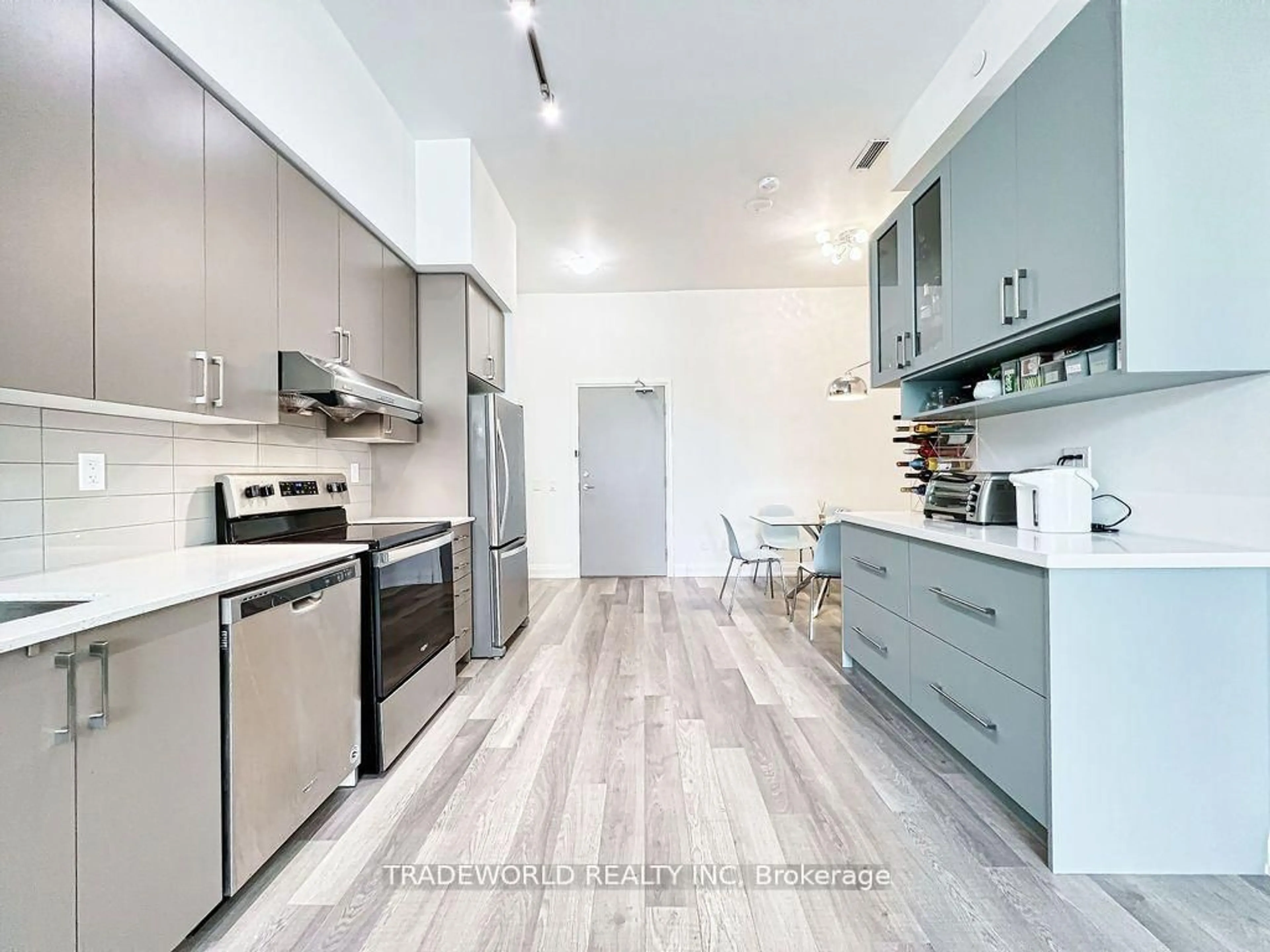 Open concept kitchen, unknown for 3121 Sheppard Ave #211, Toronto Ontario M1T 0B6