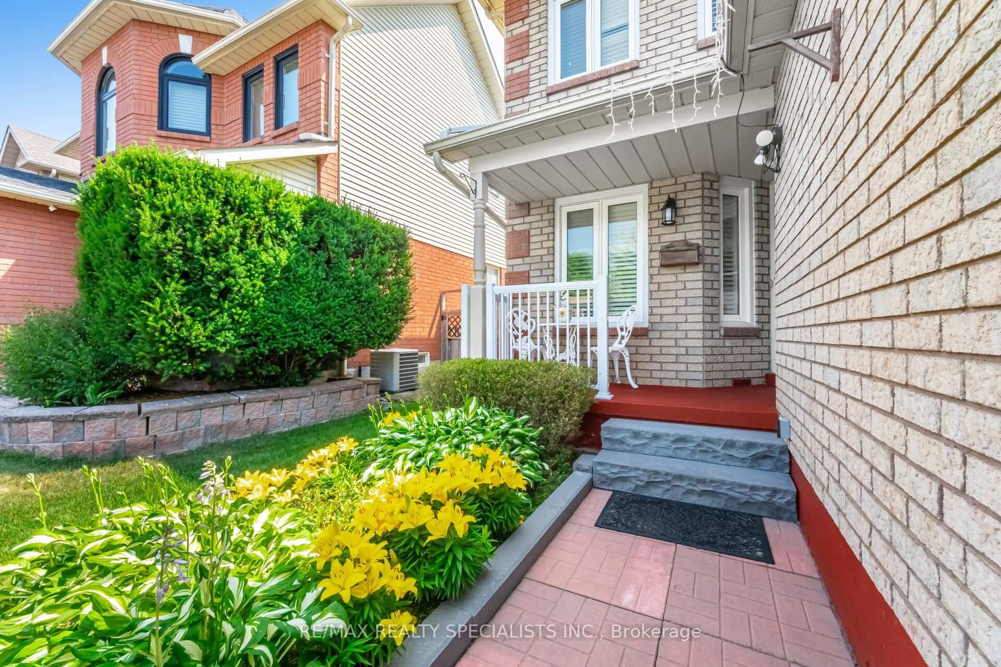 Unknown for 45 Bradshaw St, Clarington Ontario L1C 2H4