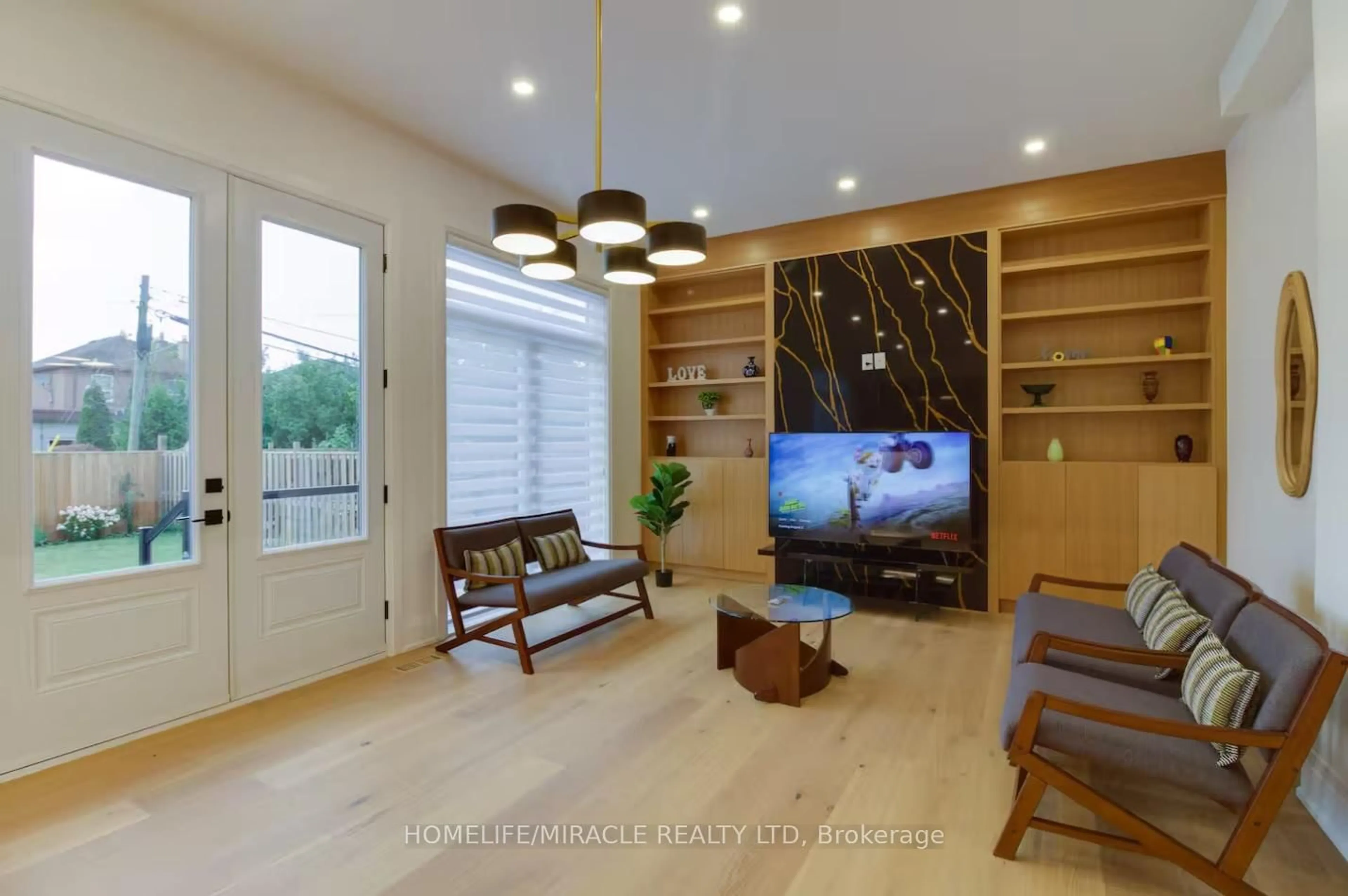 Home theater for 10 Stamford Sq, Toronto Ontario M1L 1X3