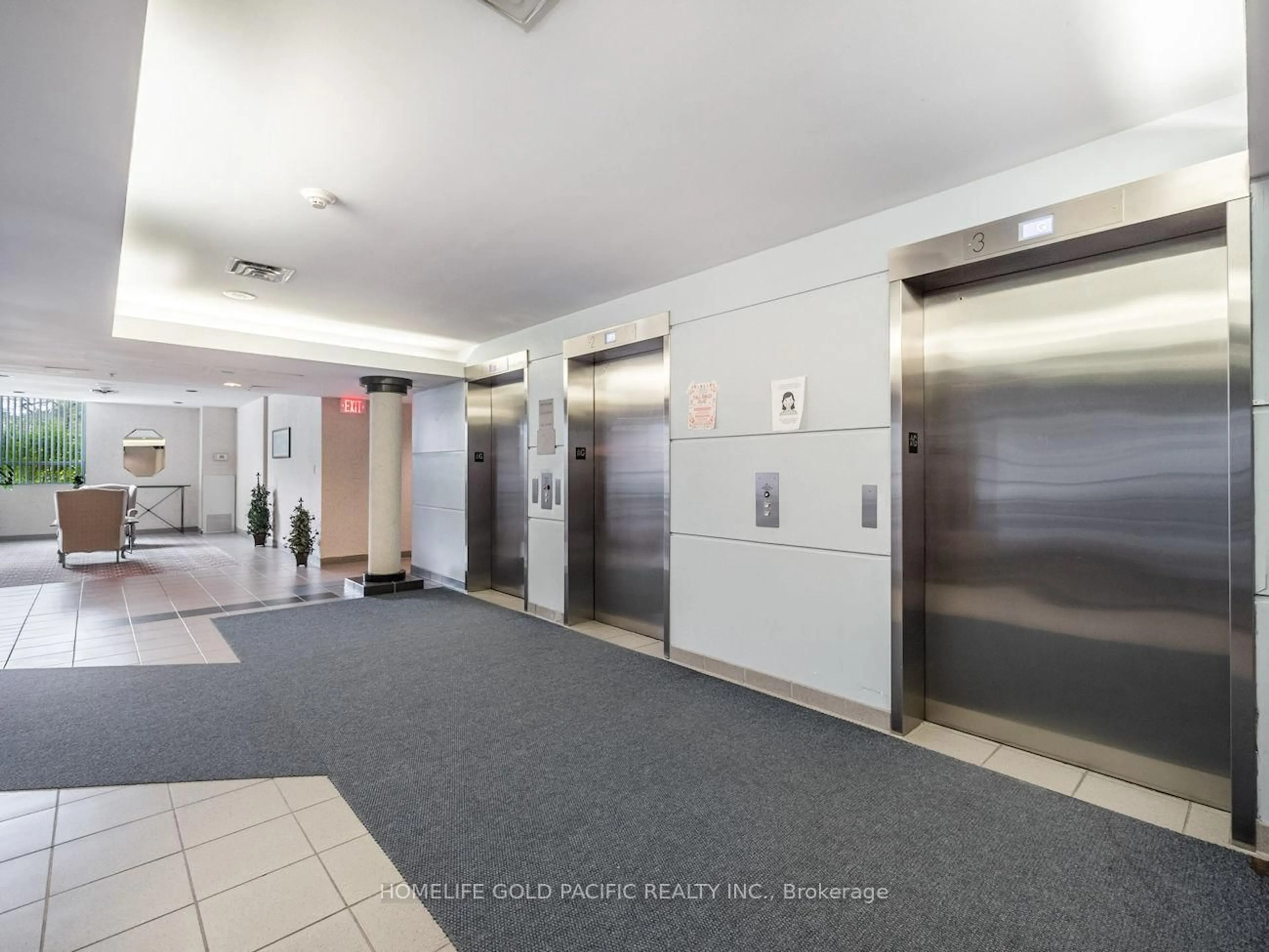 Indoor foyer for 90 Dale Ave #909, Toronto Ontario M1J 3N4