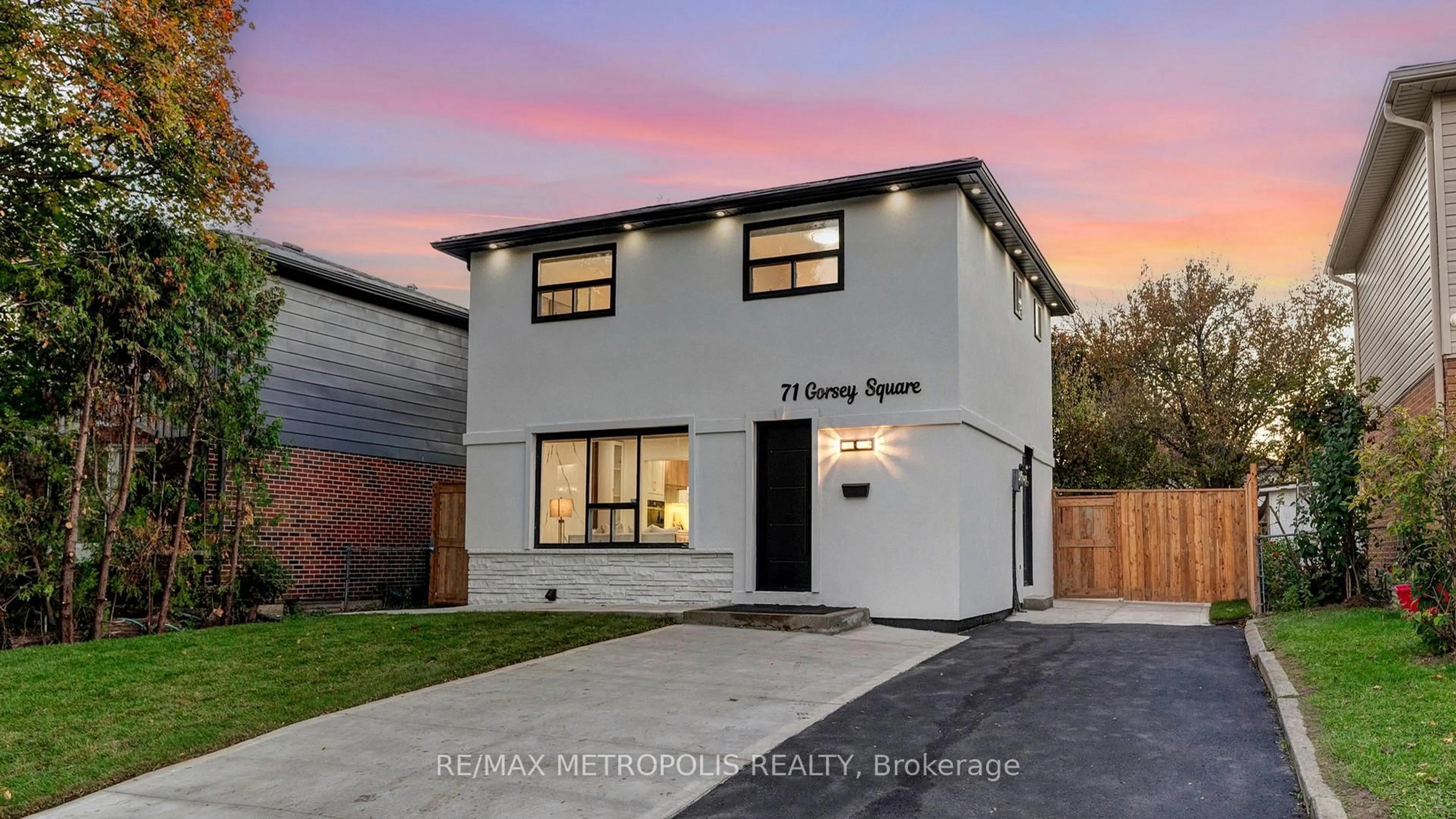 Home with brick exterior material, street for 71 Gorsey Sq, Toronto Ontario M1B 1A6