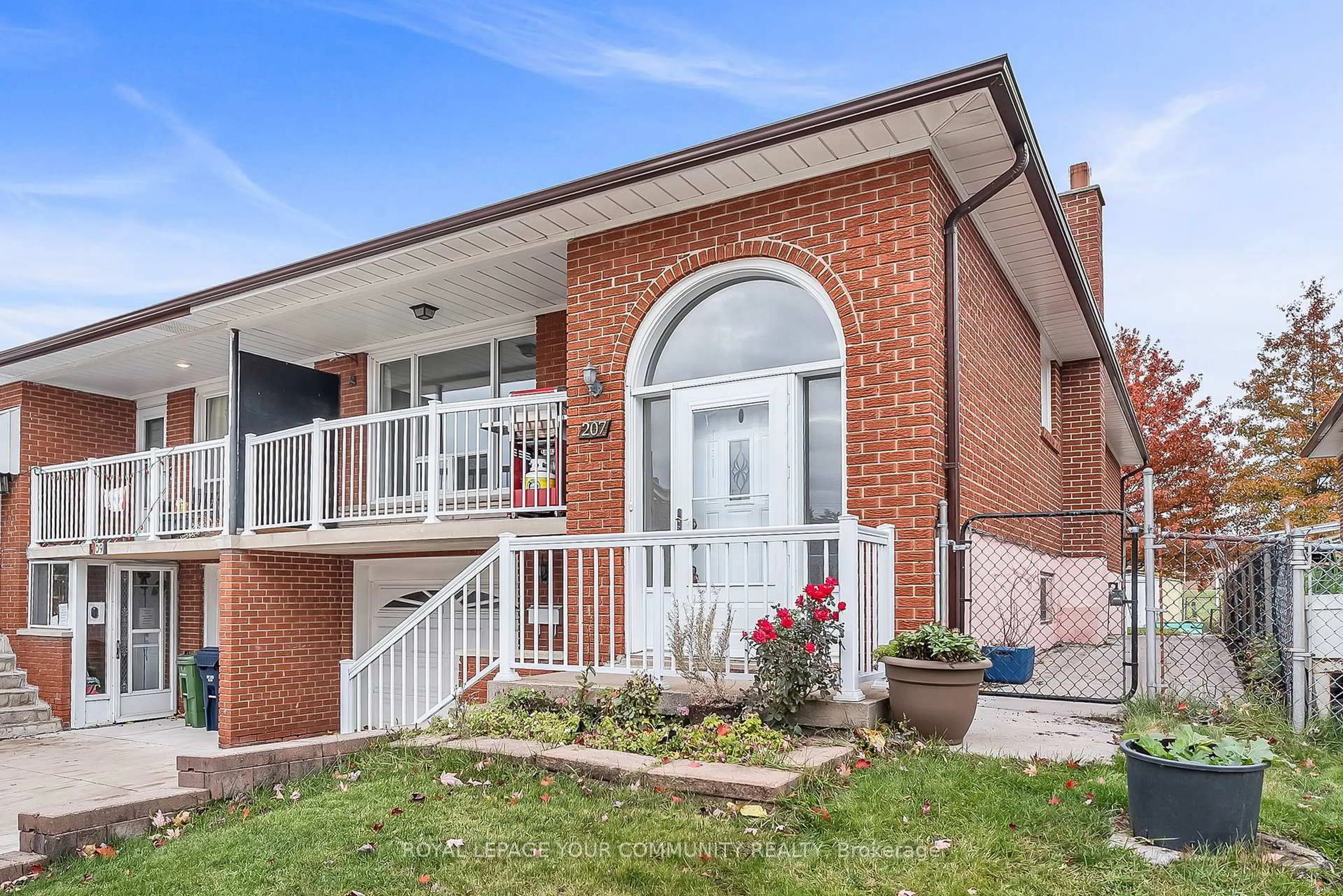 Home with brick exterior material, unknown for 207 Fairglen Ave, Toronto Ontario M1W 1A9