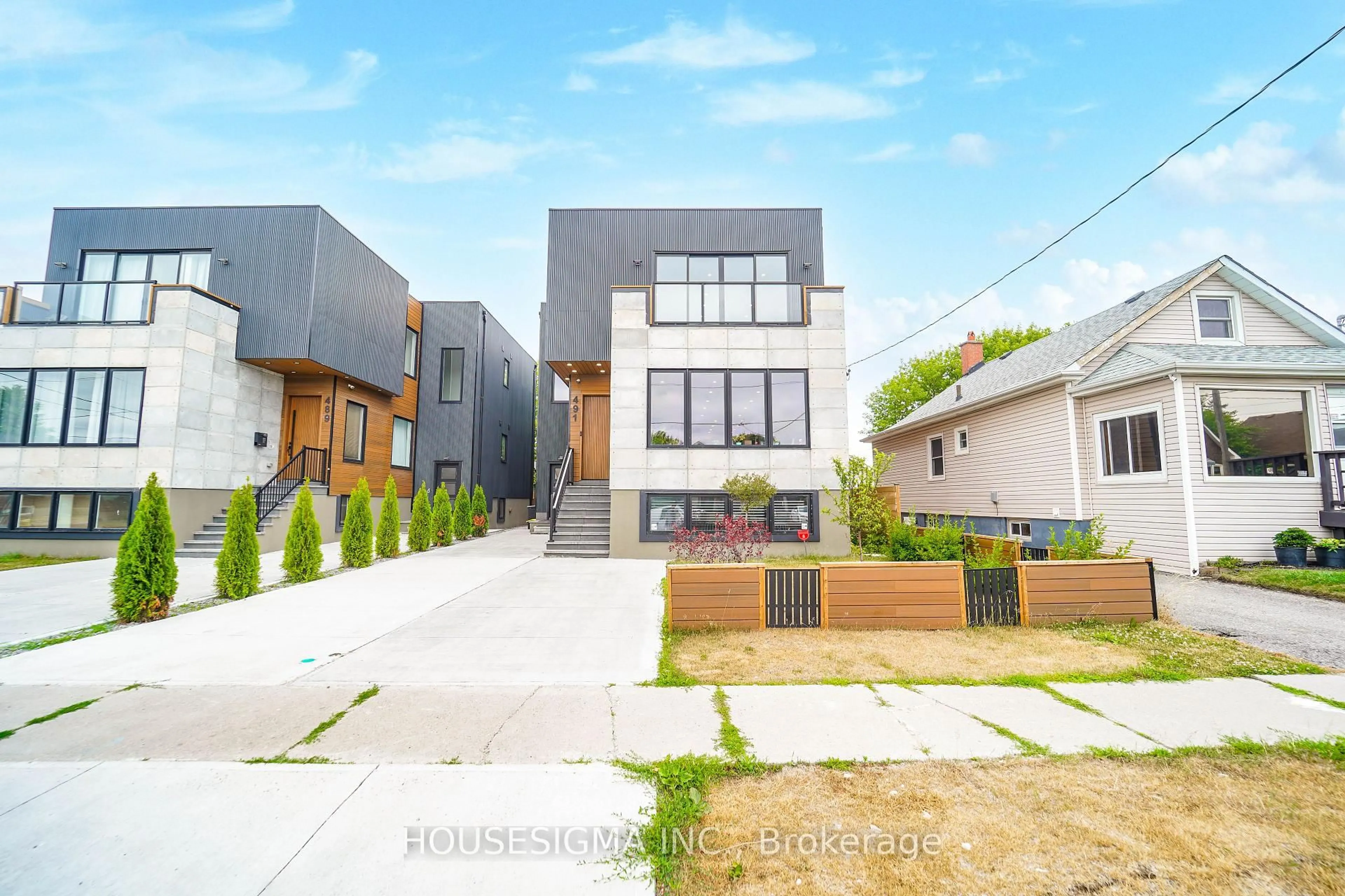 Home with brick exterior material, street for 491 Drew St, Oshawa Ontario L1H 5B8