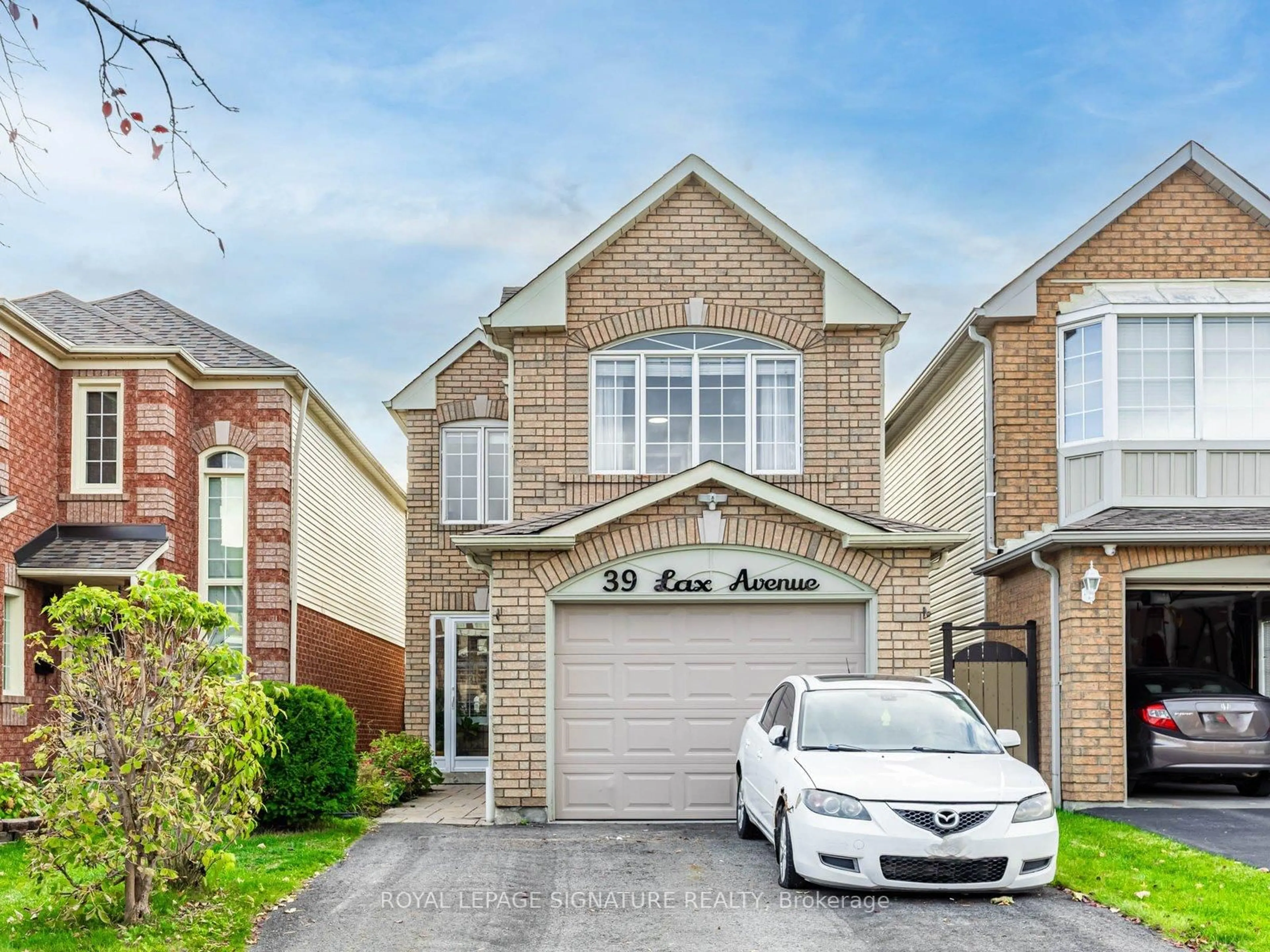 Home with brick exterior material, street for 39 Lax Ave, Ajax Ontario L1Z 1G7