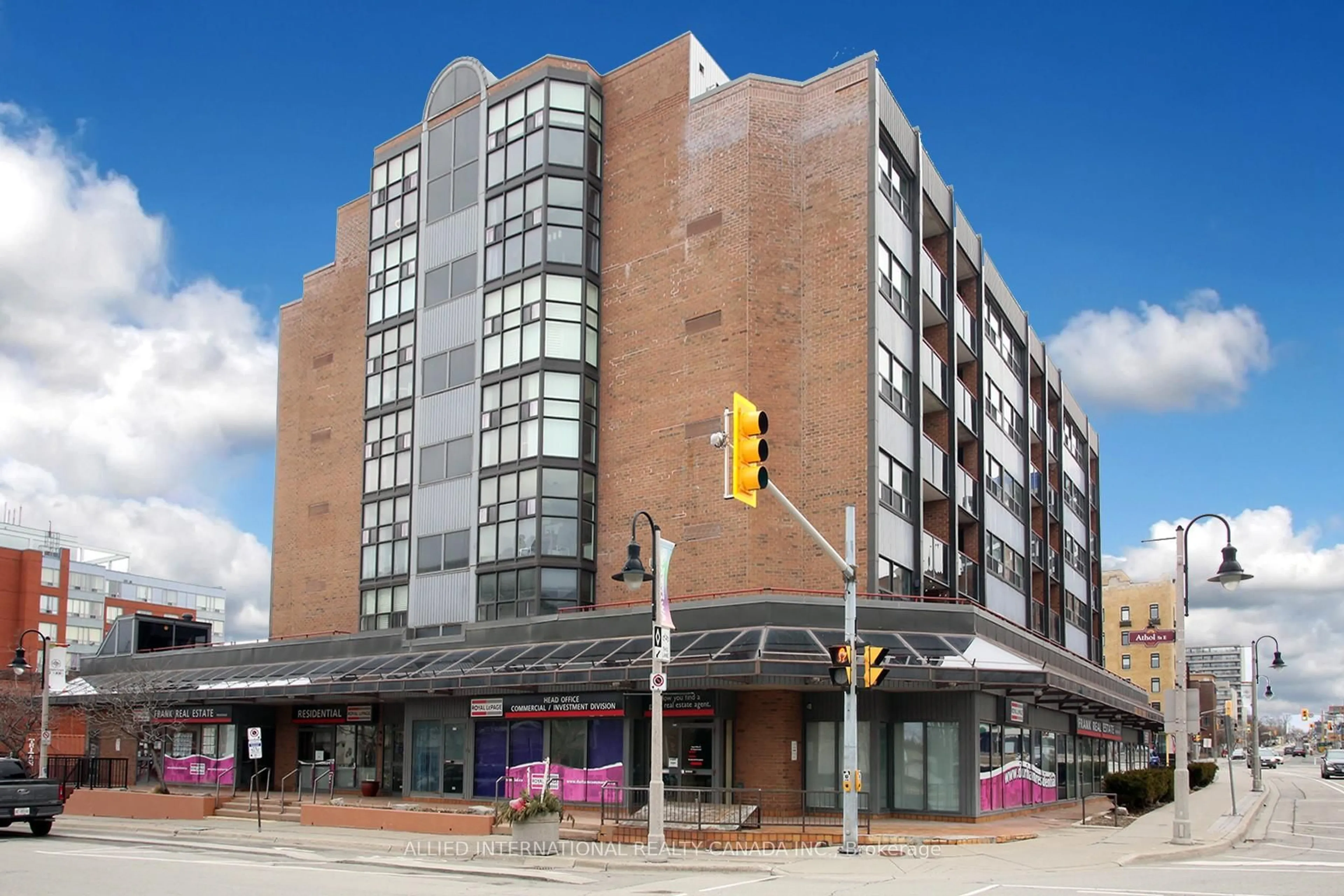 Unknown for 80 Athol St #404, Oshawa Ontario L1H 8B7