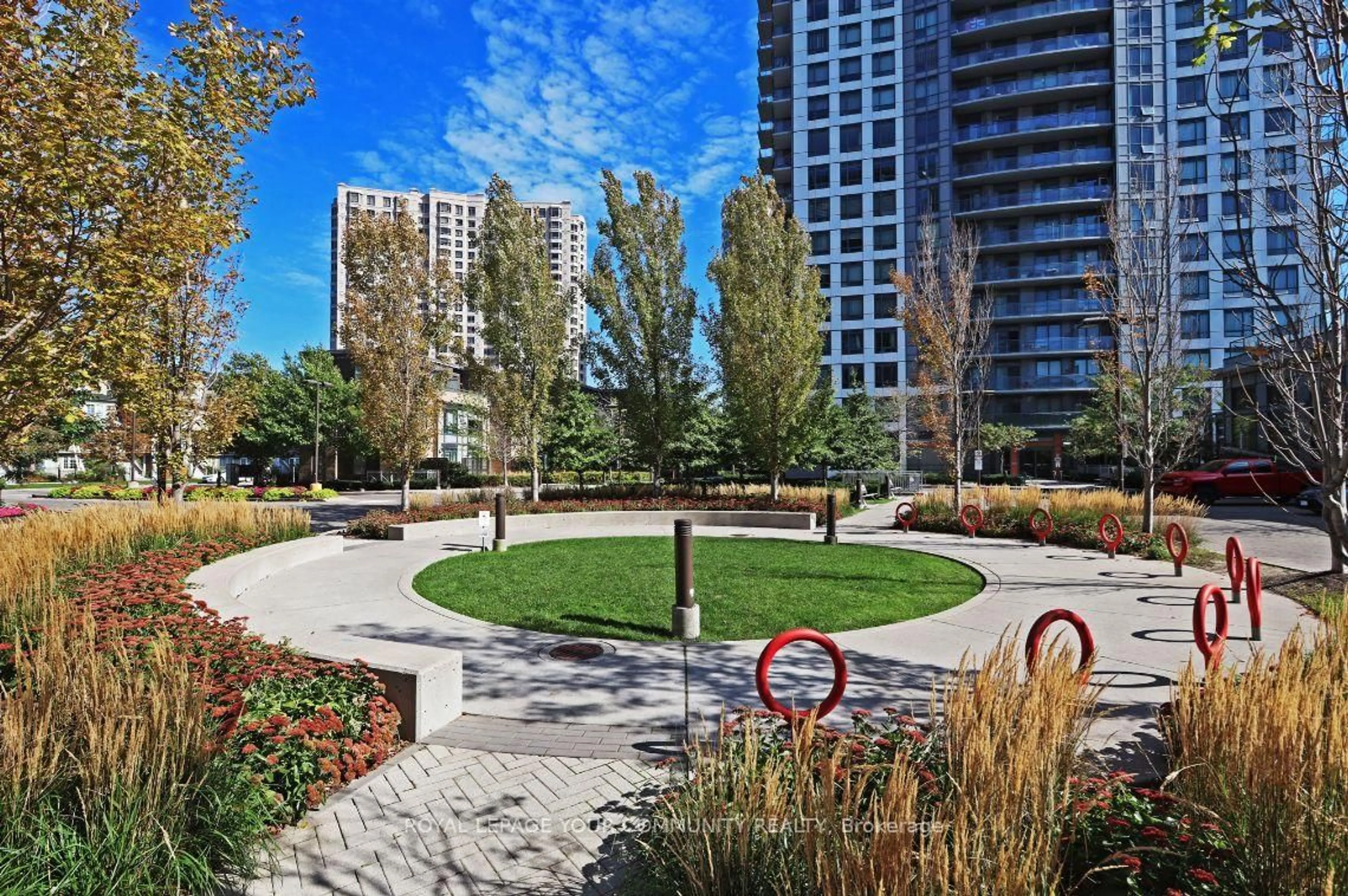 Patio, street for 185 Bonis Ave #2010, Toronto Ontario M1T 0A4