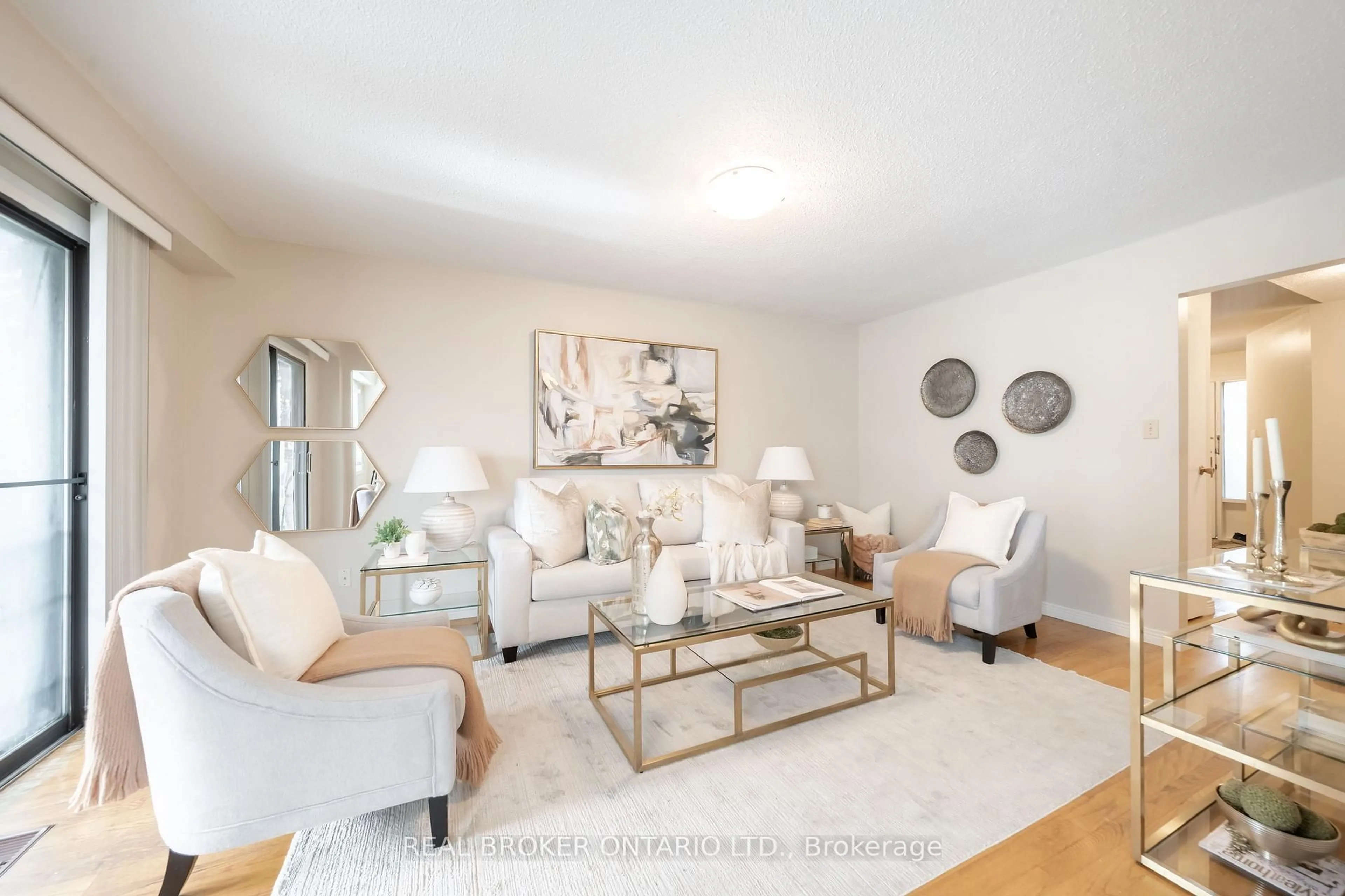 Living room with furniture, unknown for 11 Blue Lagoon Crt, Toronto Ontario M1J 3M3