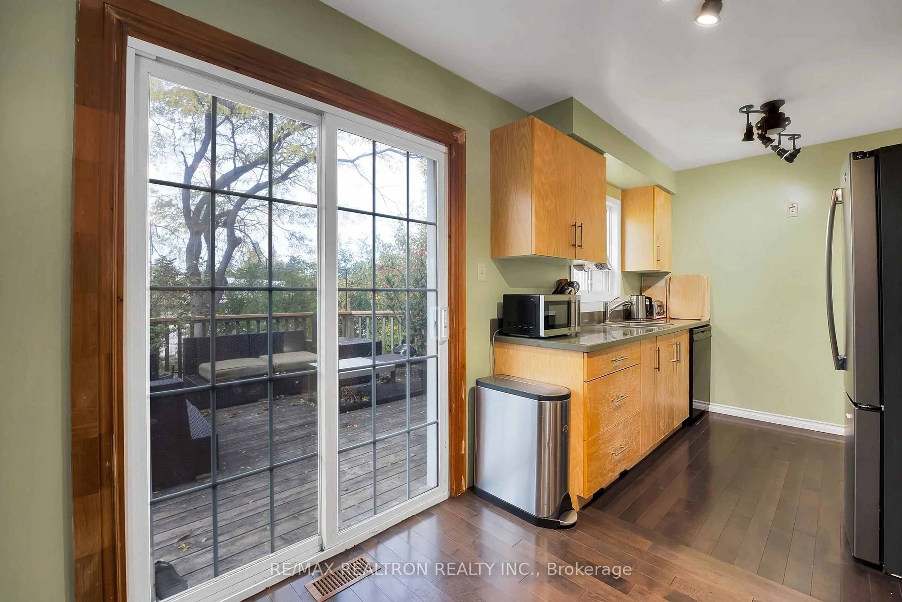 Open concept kitchen, unknown for 22 Montavista St, Toronto Ontario M1G 3C2