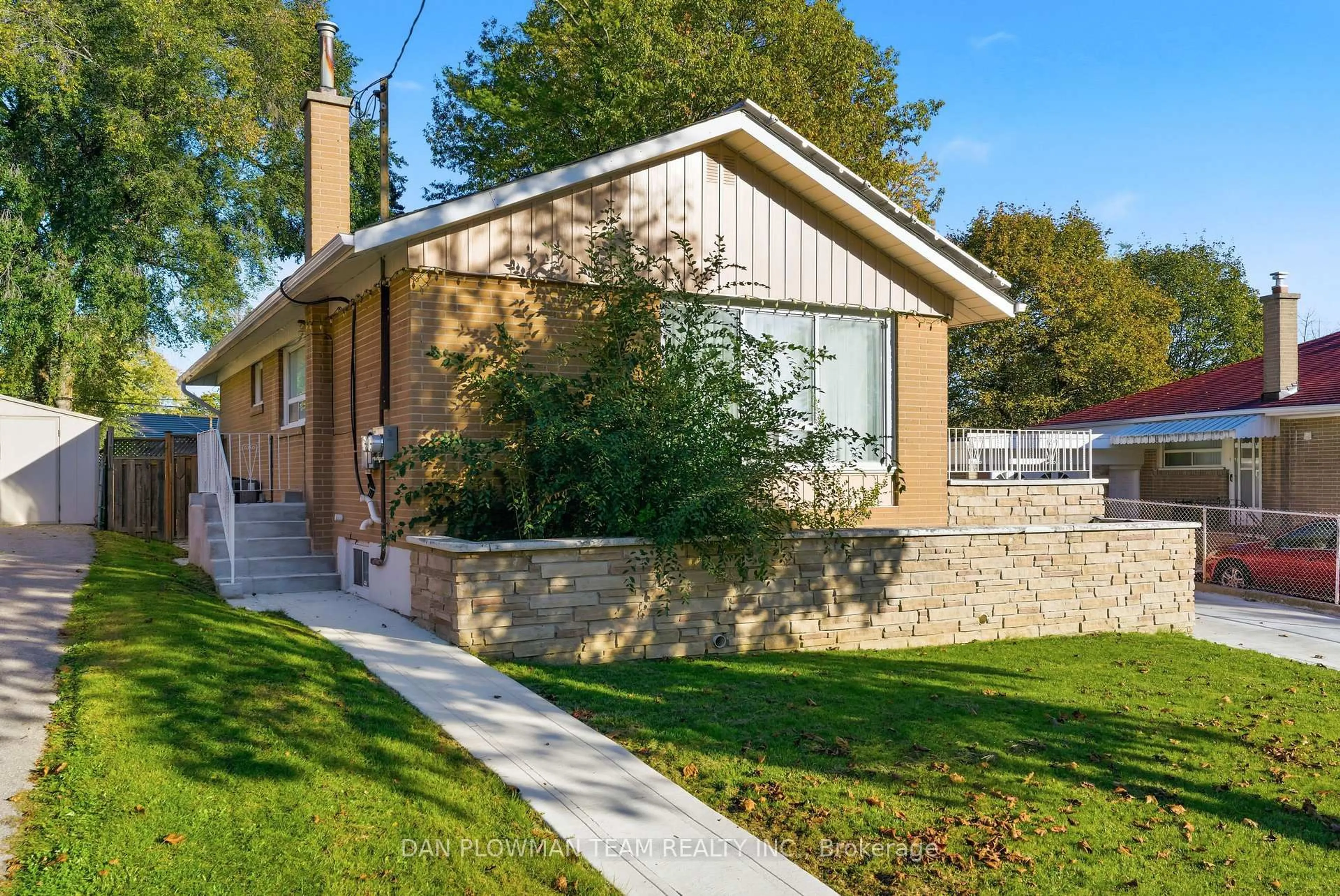 Home with brick exterior material, street for 5 Lakeland Cres, Toronto Ontario M1G 2L4