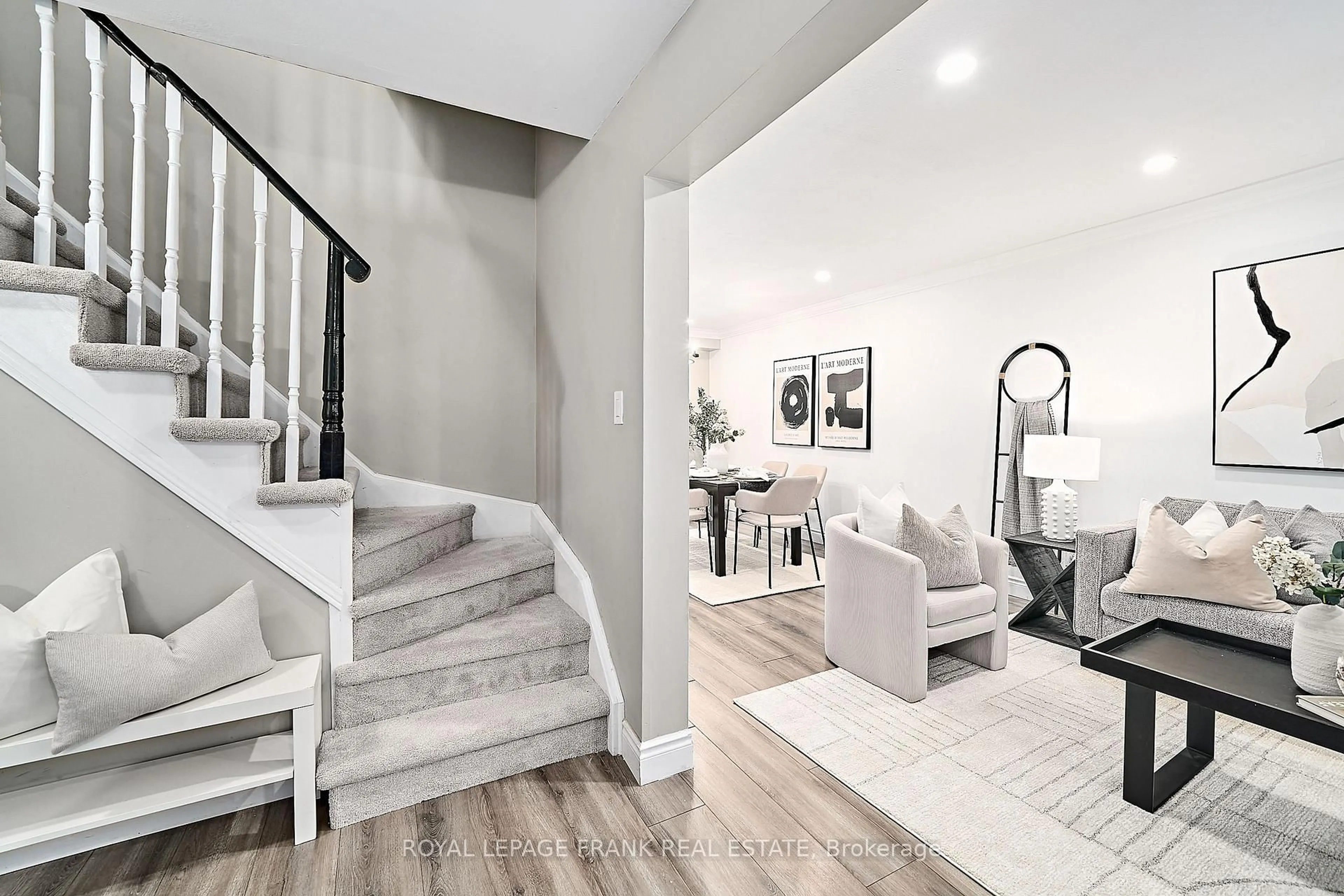 Unknown for 812 Attersley Dr, Oshawa Ontario L1K 1T2