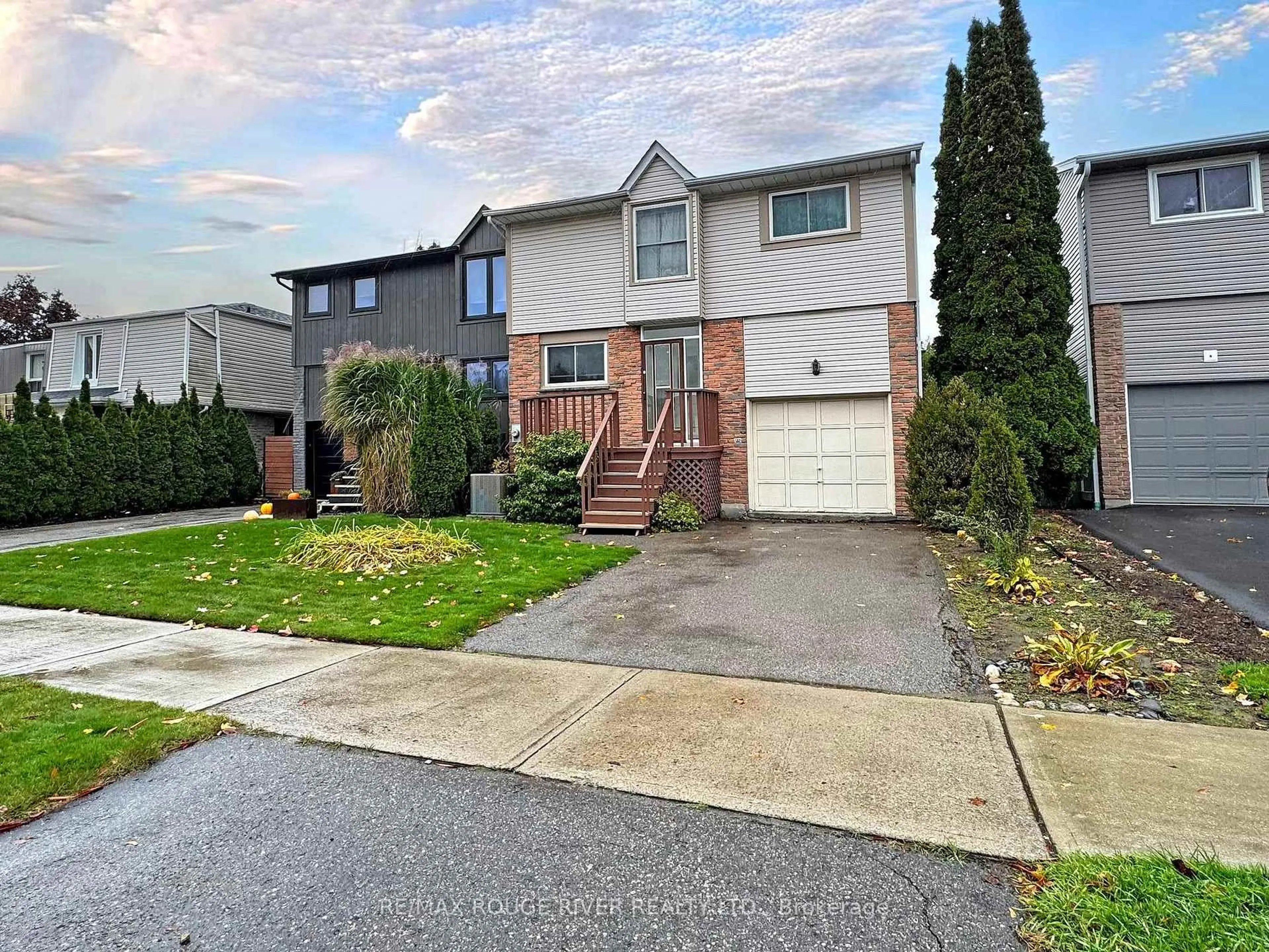 Unknown for 1980 Bowler Dr, Pickering Ontario L1V 3K7