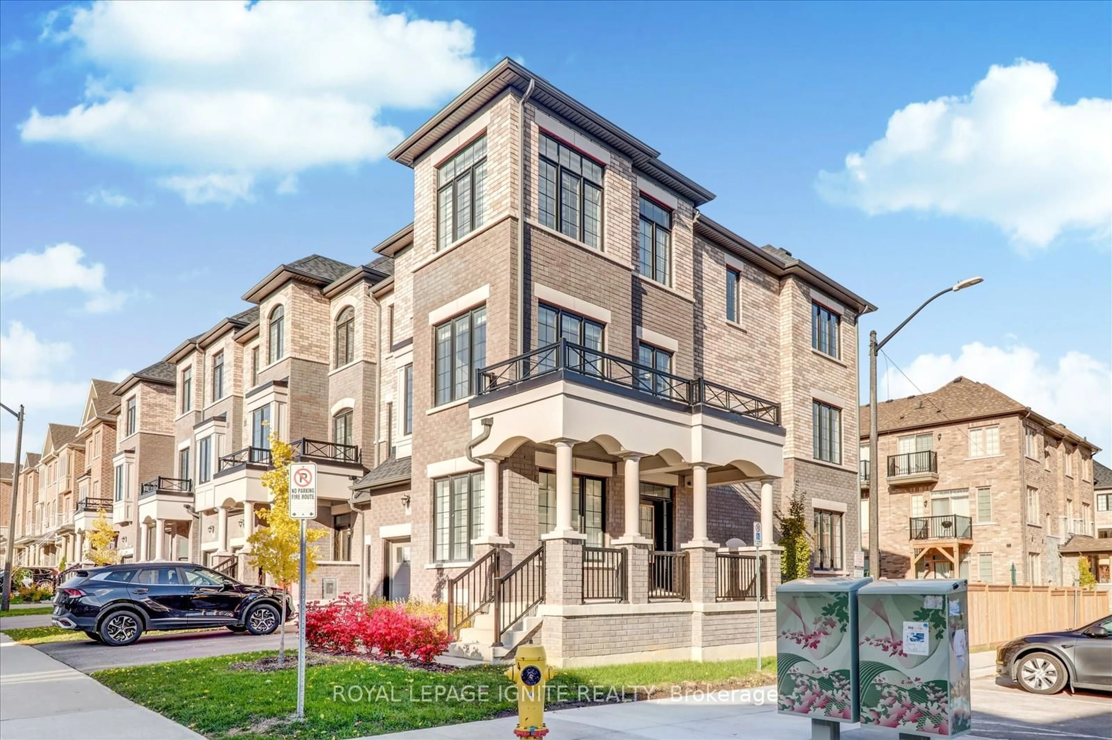 Home with brick exterior material, street for 8 Kingfisher Way, Whitby Ontario L1P 0K3