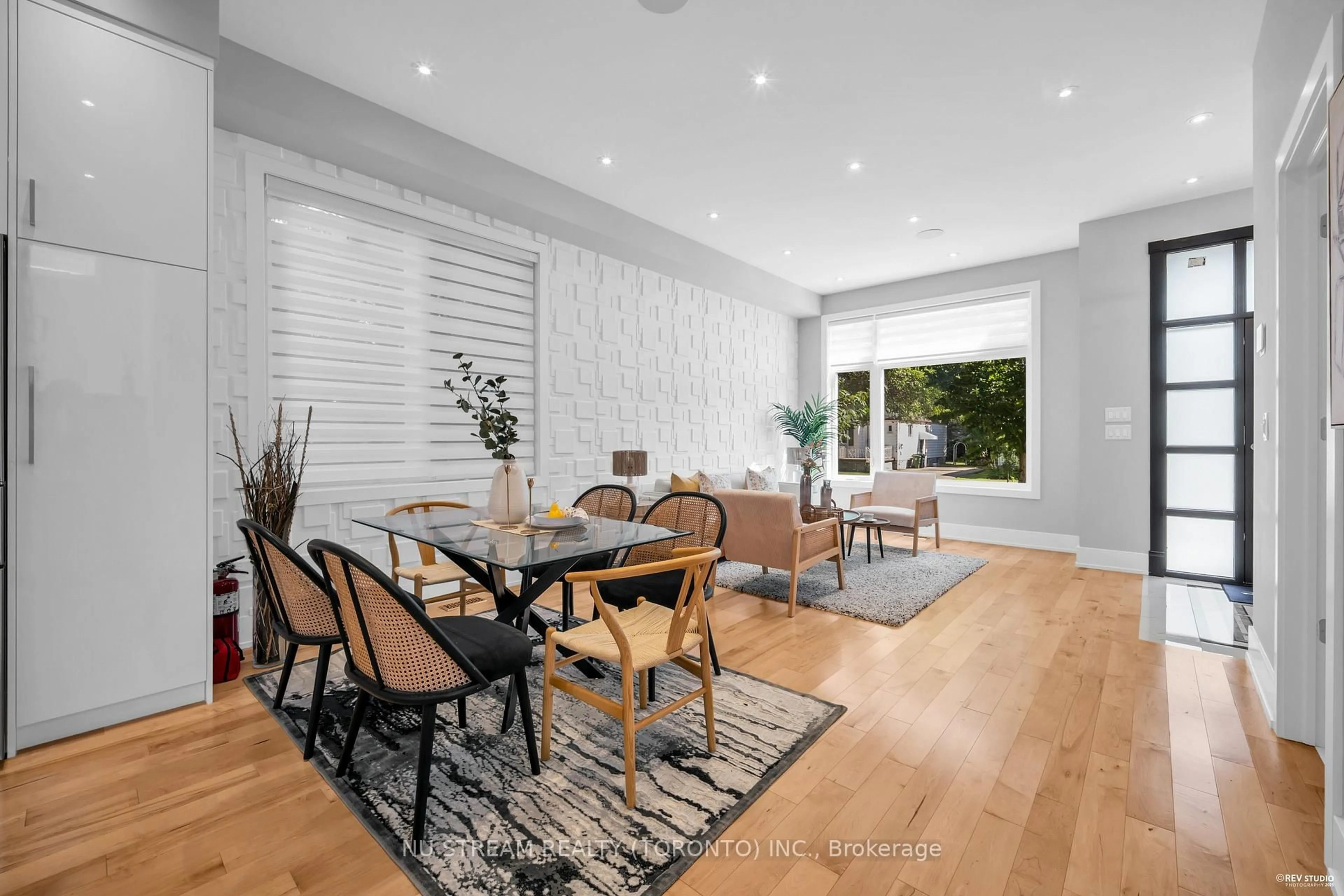 Dining room, unknown for 4 Westbourne Ave, Toronto Ontario M1L 2X9