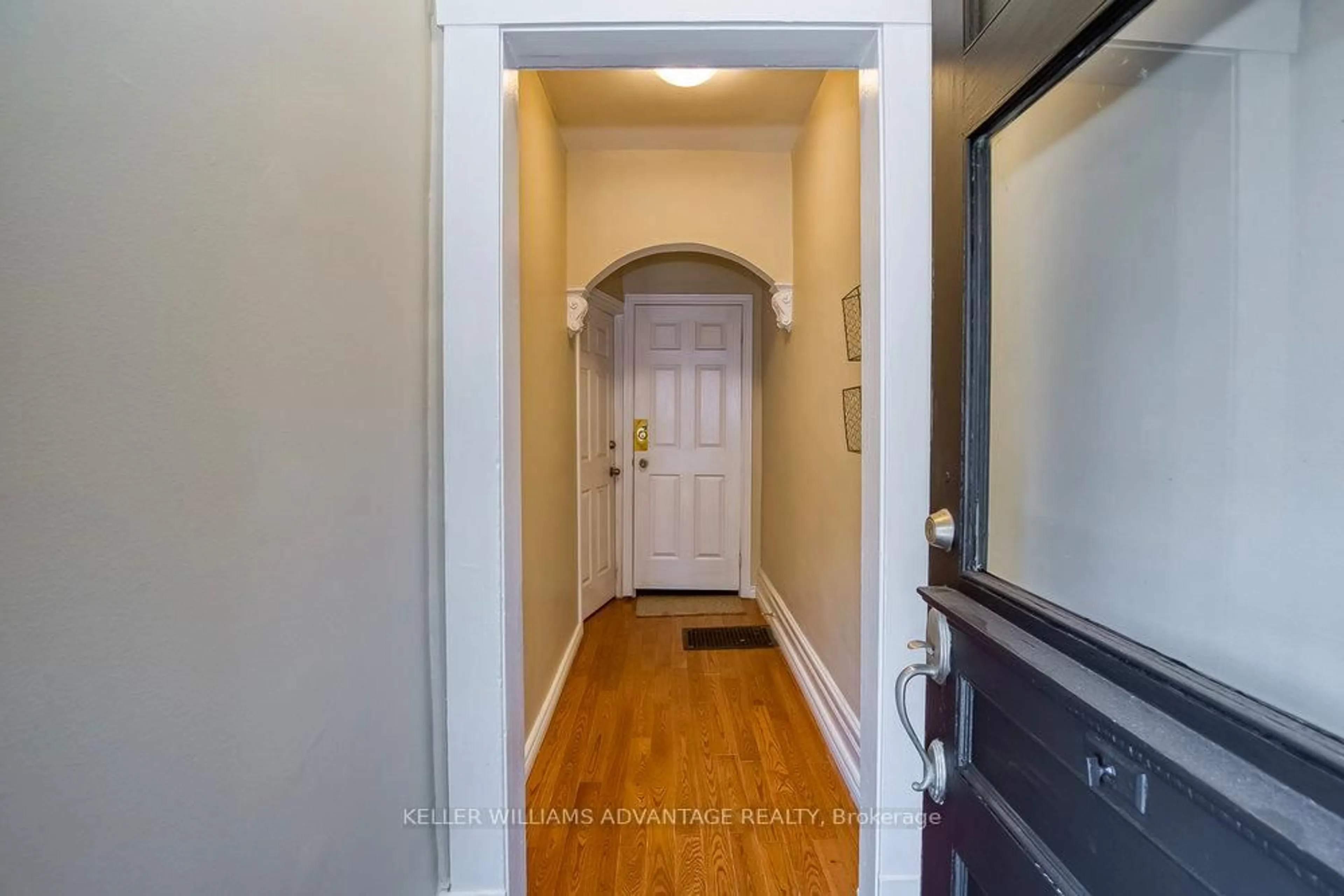 Indoor entryway for 218 Broadview Ave, Toronto Ontario M4M 2G5