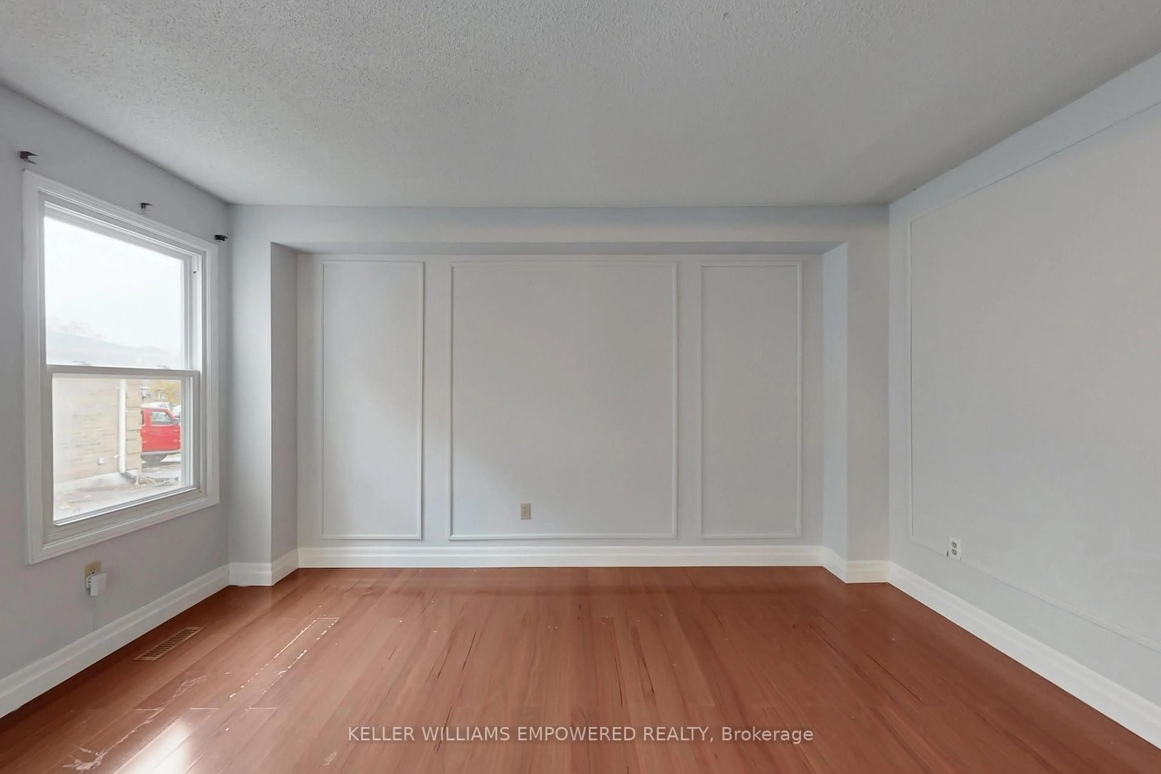 A pic of a room for 758 Aspen Rd, Pickering Ontario L1V 3S3