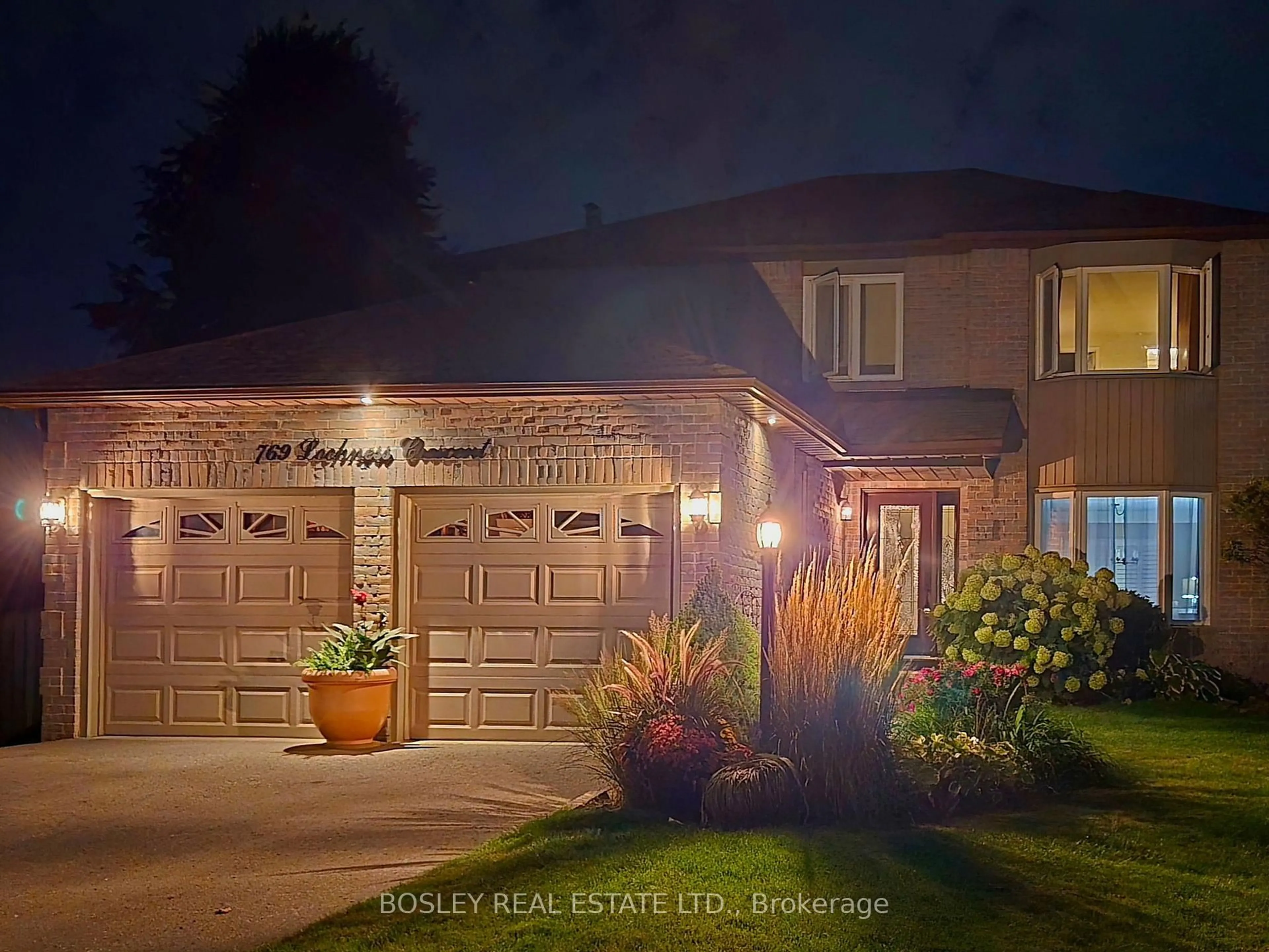 Unknown for 769 Lochness Cres, Oshawa Ontario L1J 7R1