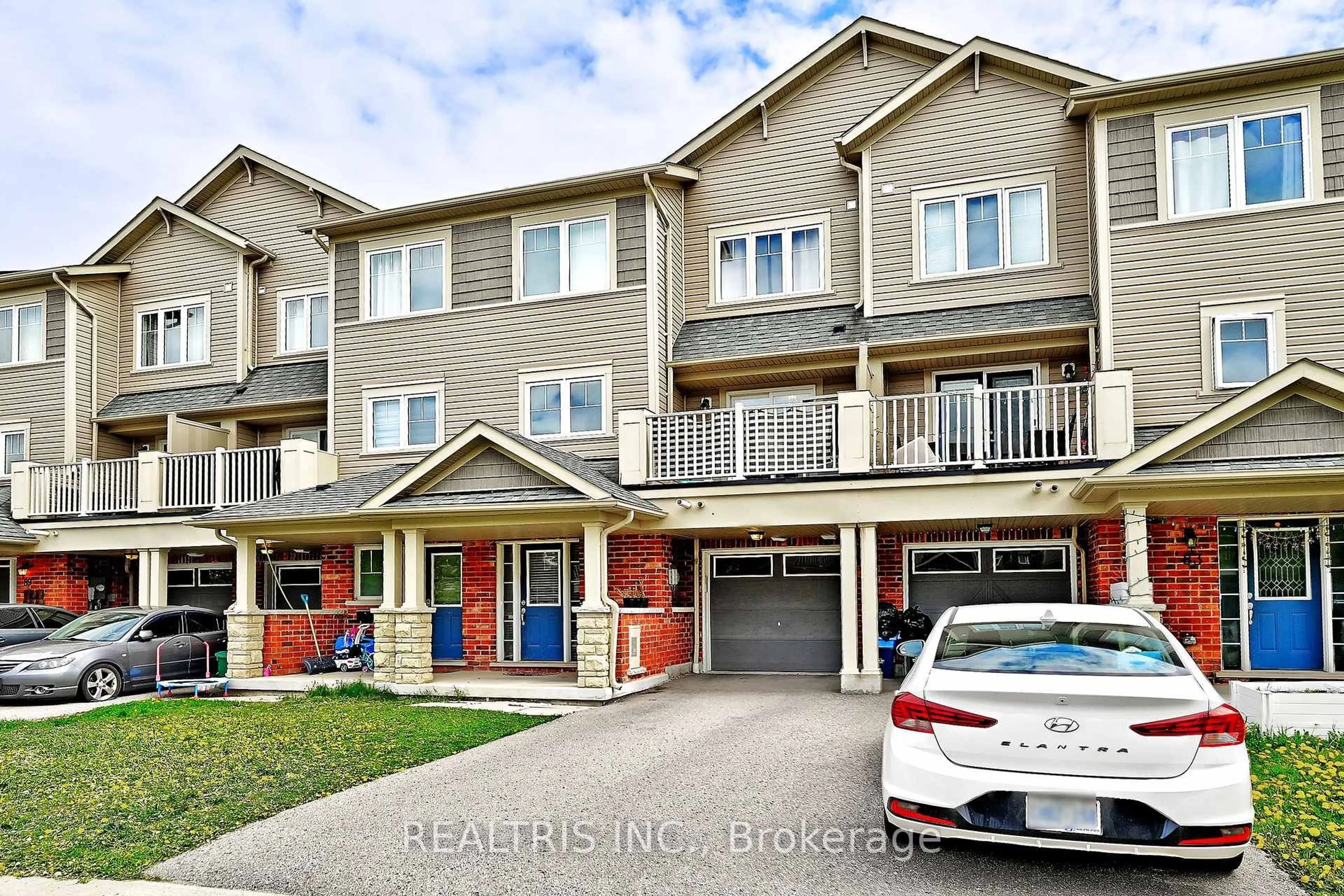 Unknown for 85 Tabaret Cres, Oshawa Ontario L1L 0G5