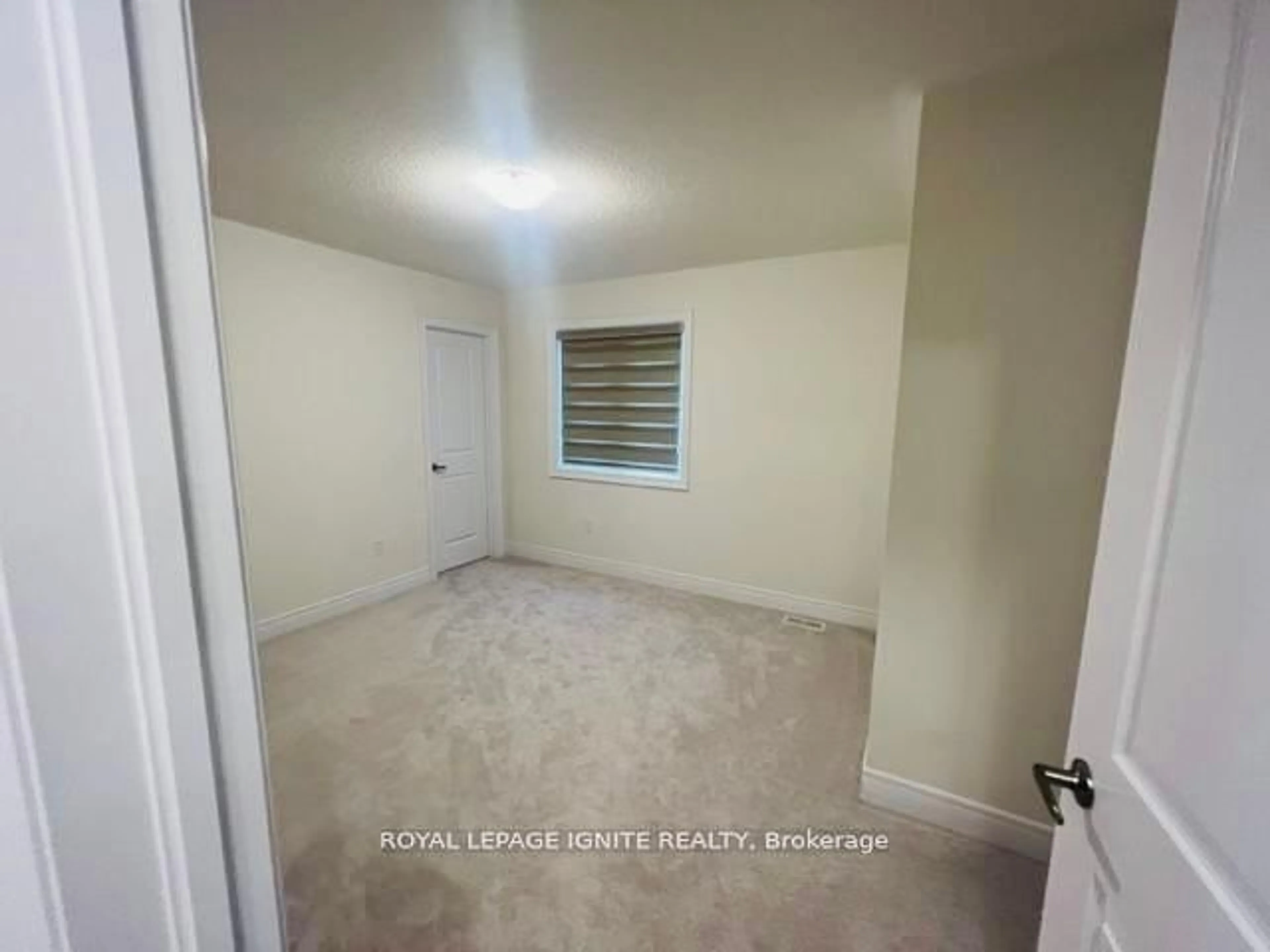 A pic of a room for 114 Whitehand Dr, Clarington Ontario L1B 0W1