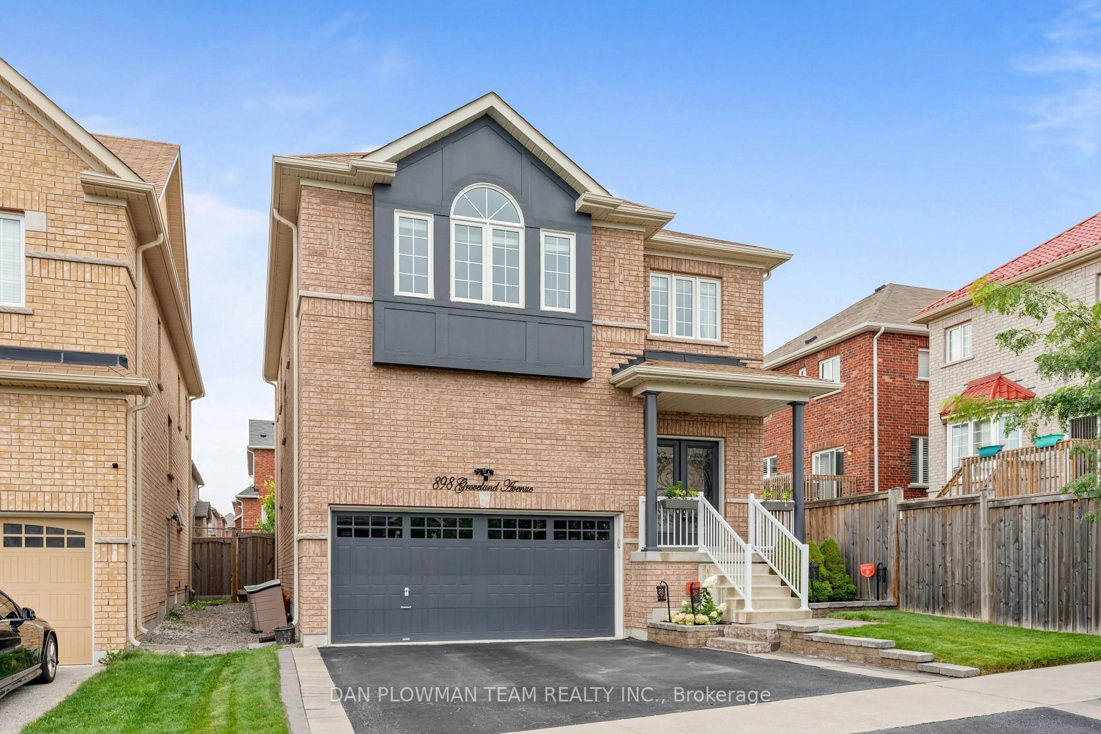 Home with brick exterior material, street for 898 Groveland Ave, Oshawa Ontario L1K 0W1